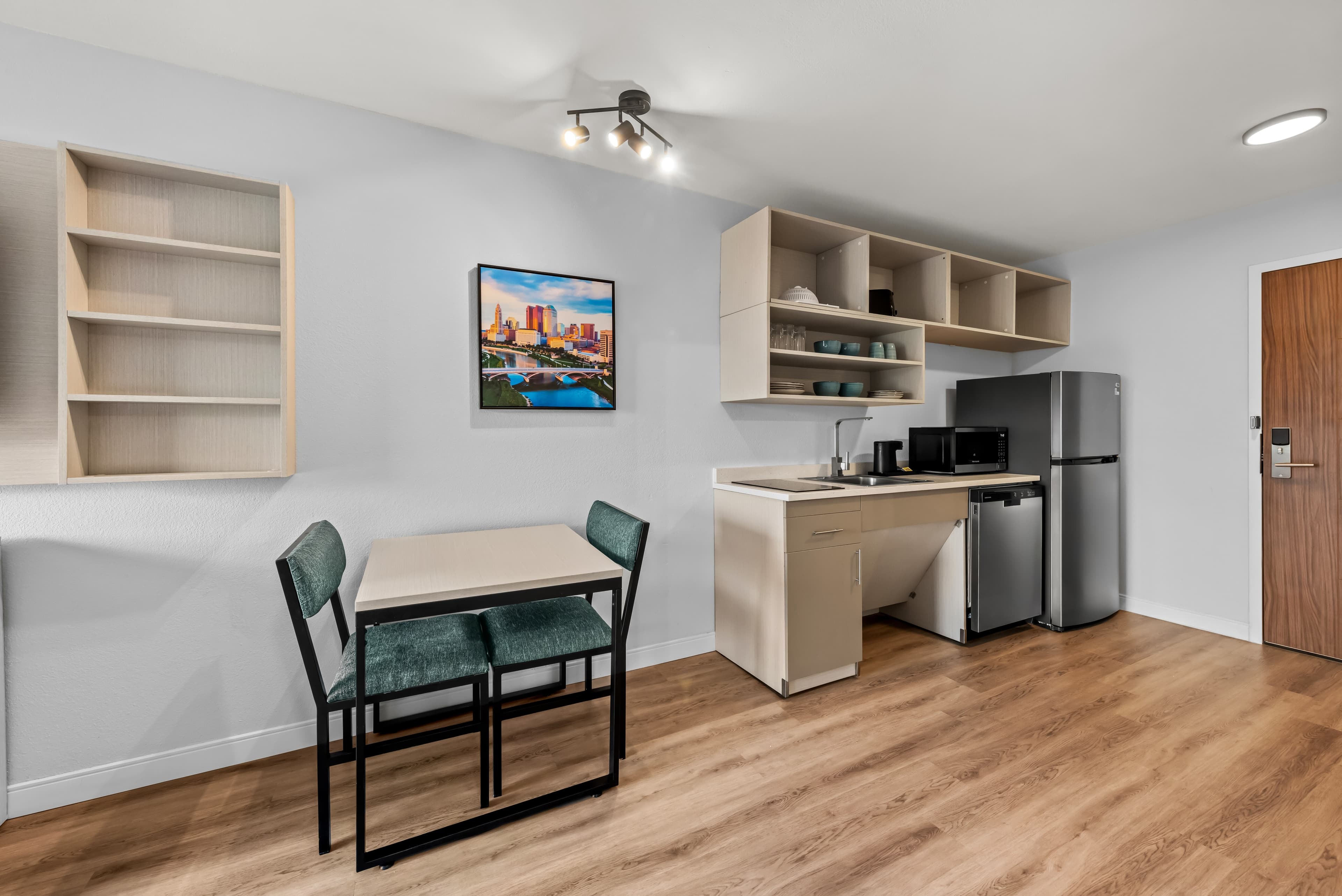 MainStay Suites Columbus North - Worthington - Image 4