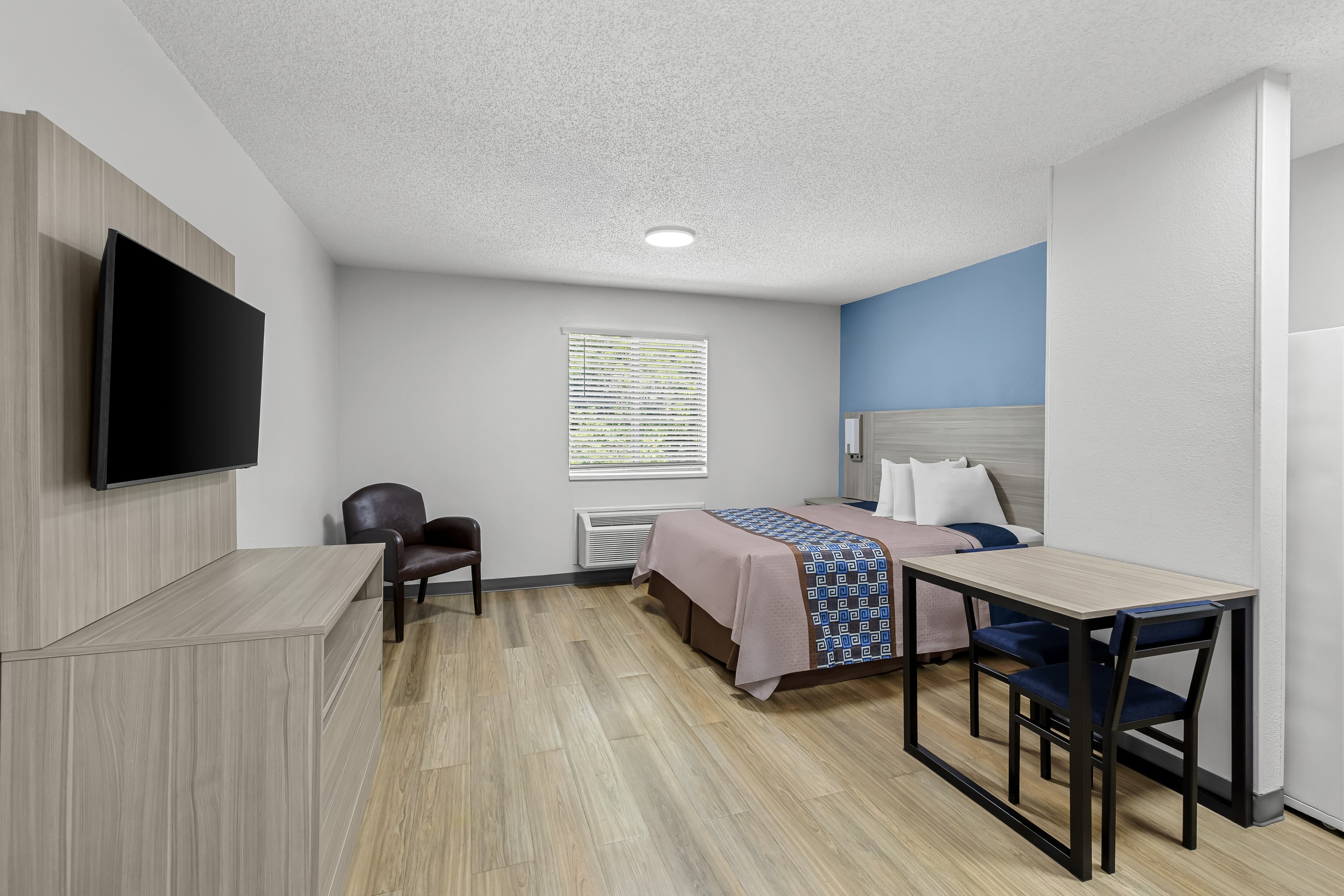 Suburban Studios Copley Akron West — 7
