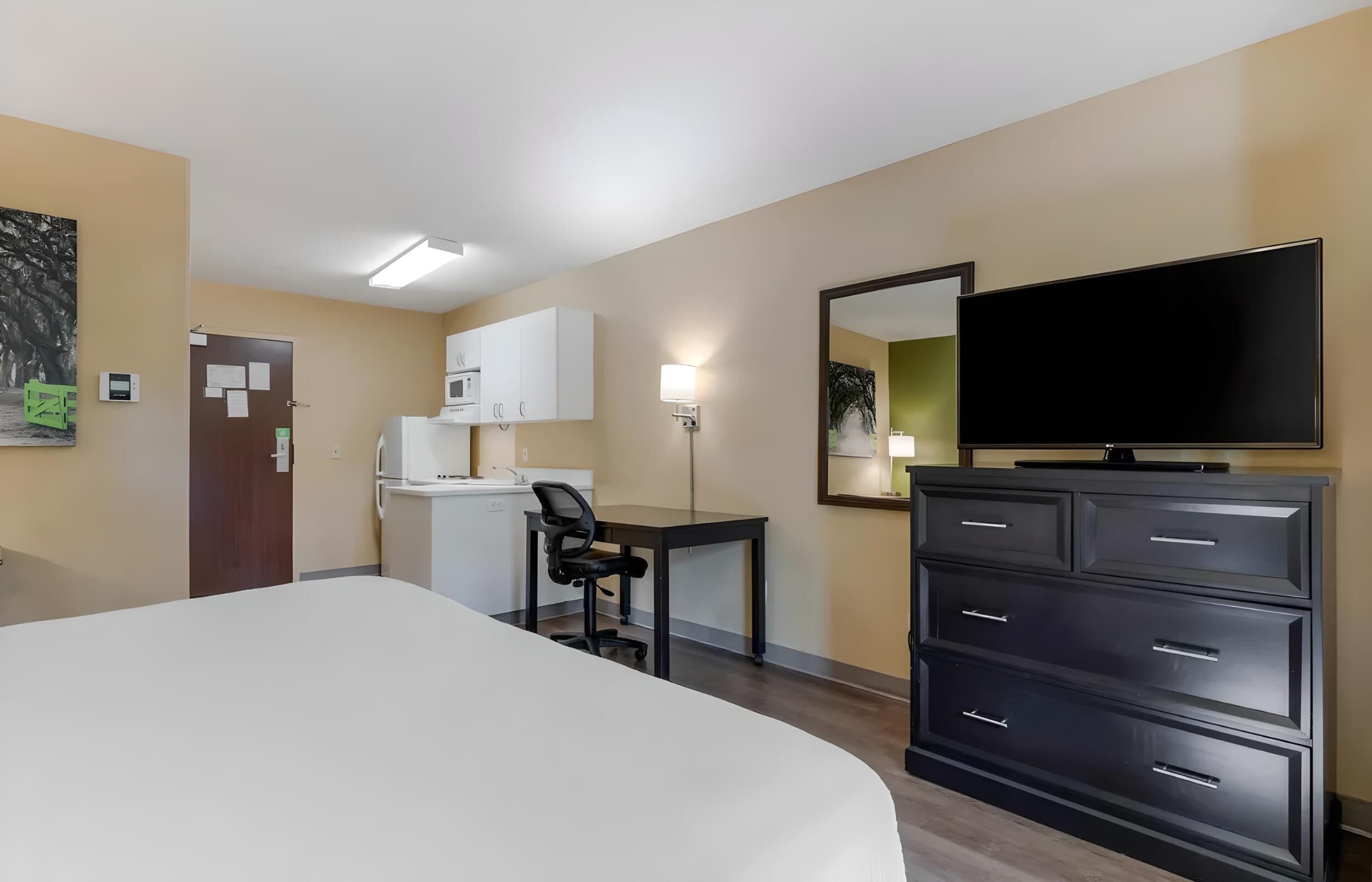 Suburban Studios Copley Akron West — 6