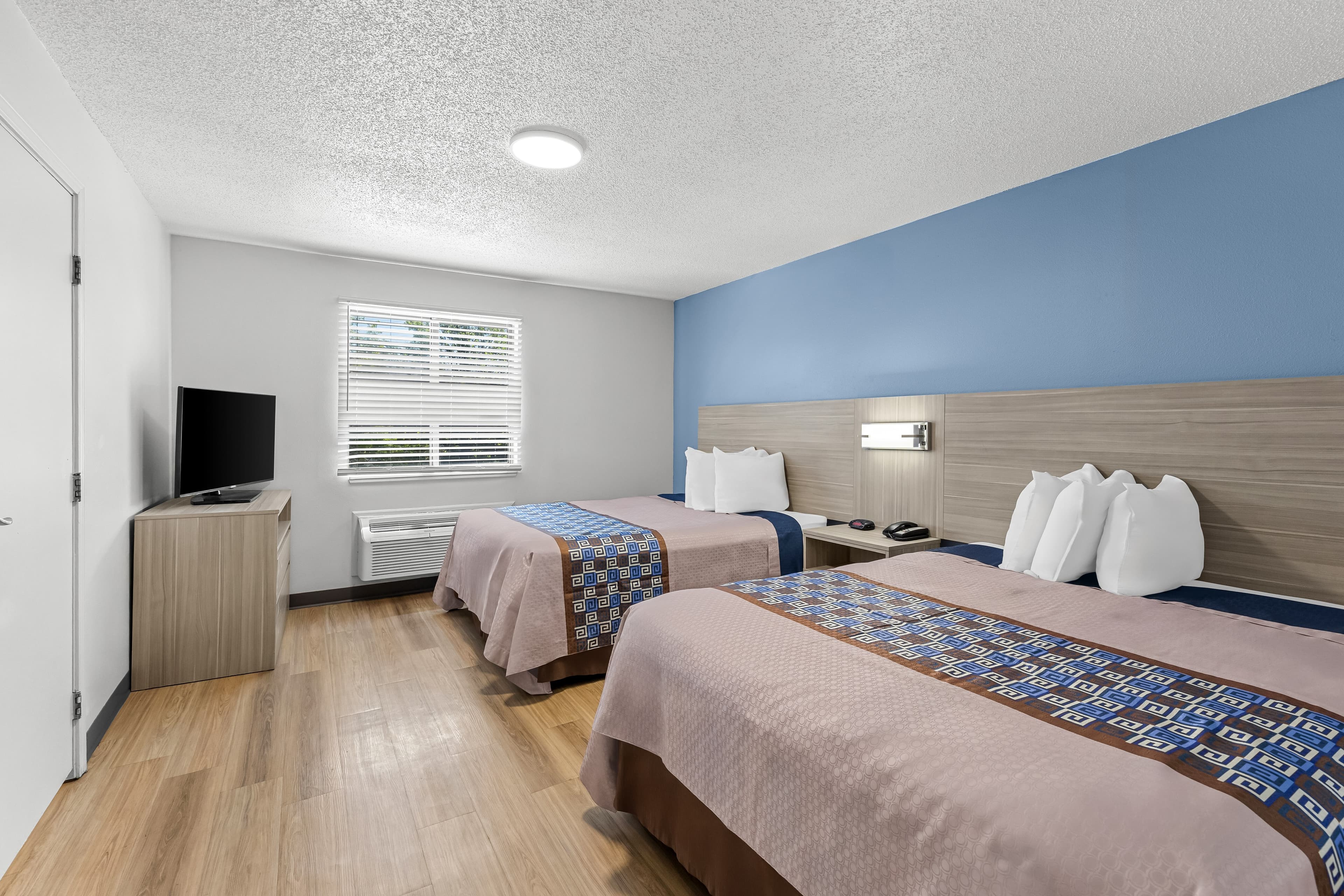 Suburban Studios Copley Akron West — 29