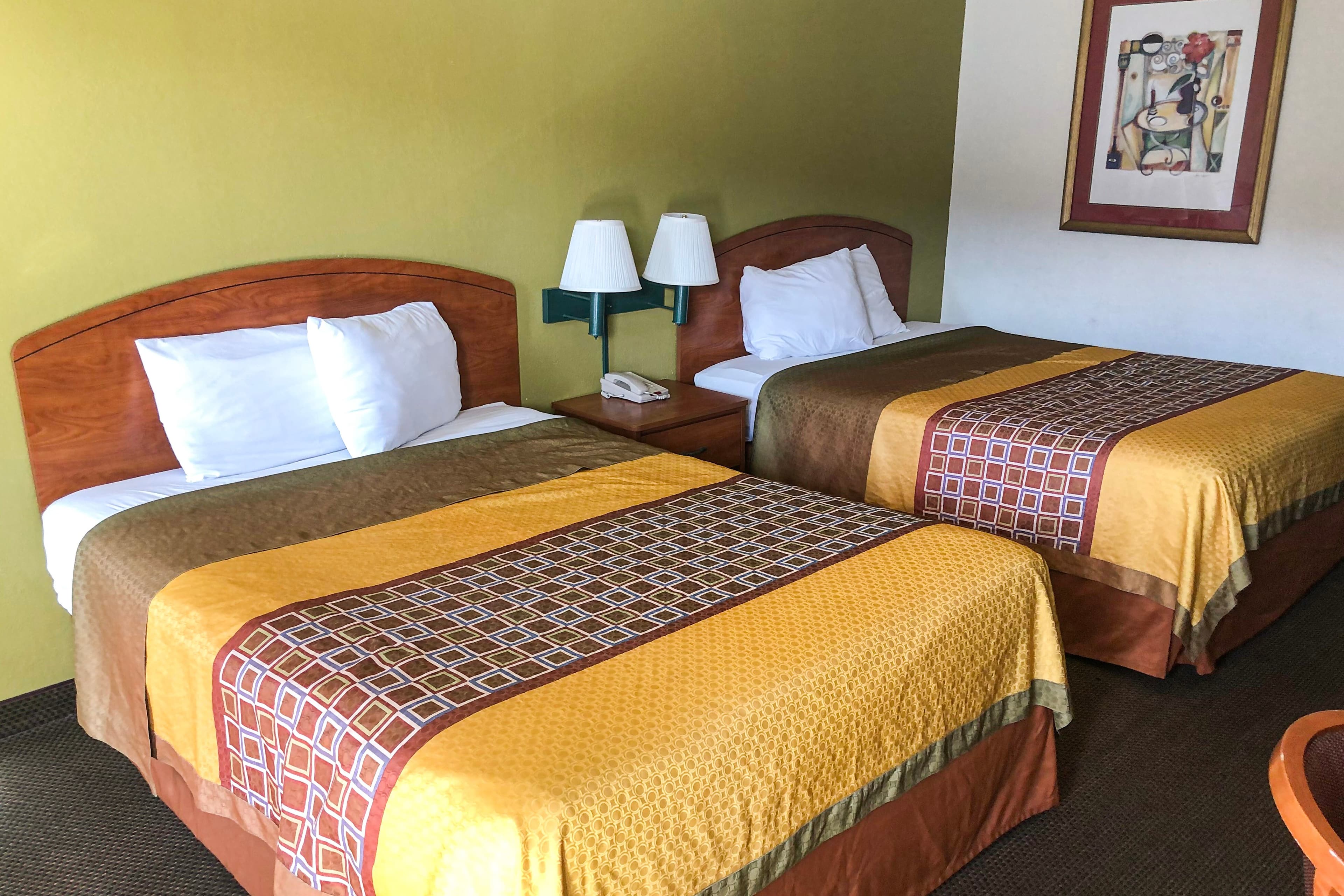 Econo Lodge Oklahoma City Northeast - Image 5
