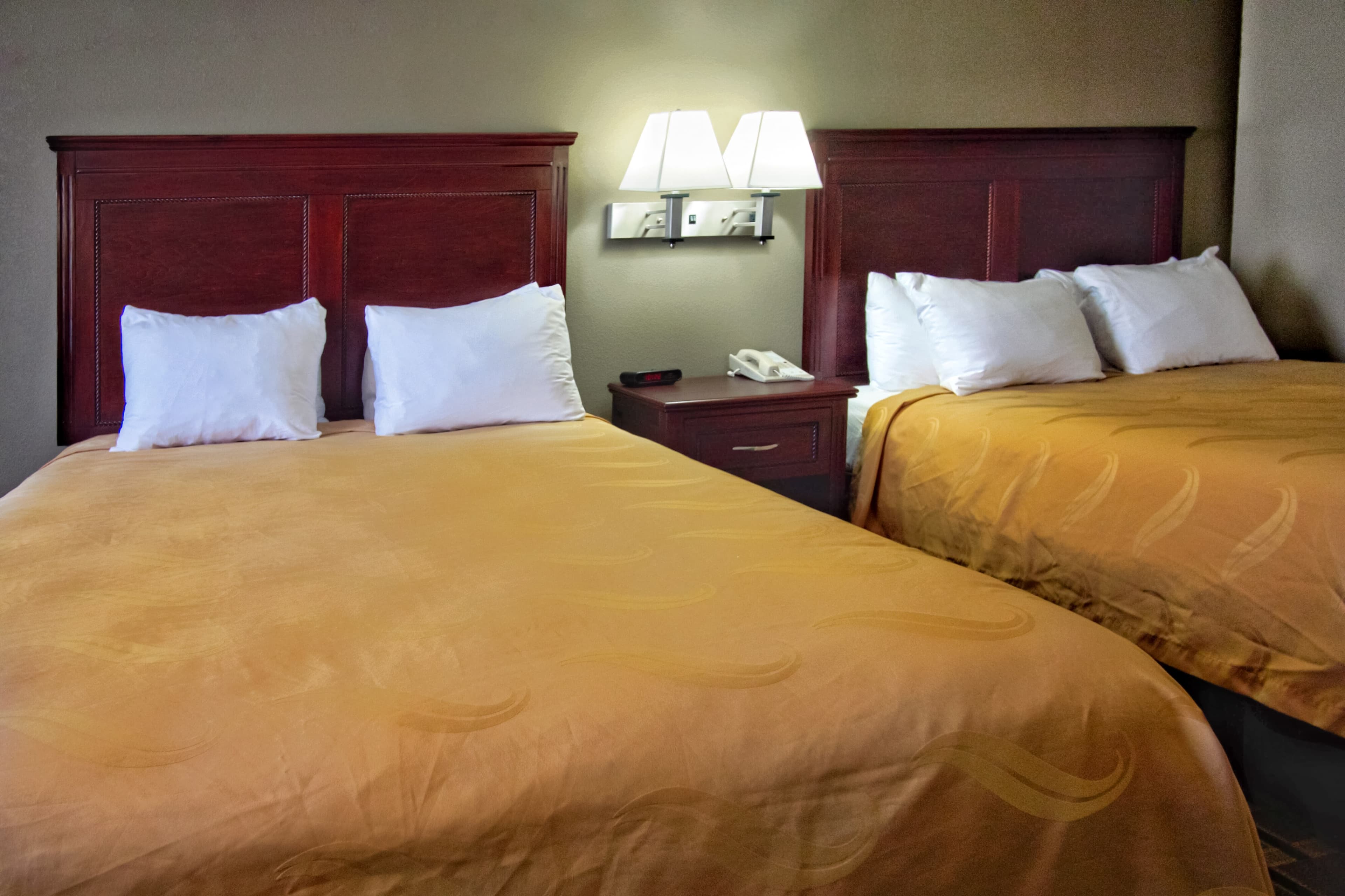 Quality Inn Moore - Oklahoma City - Image 5