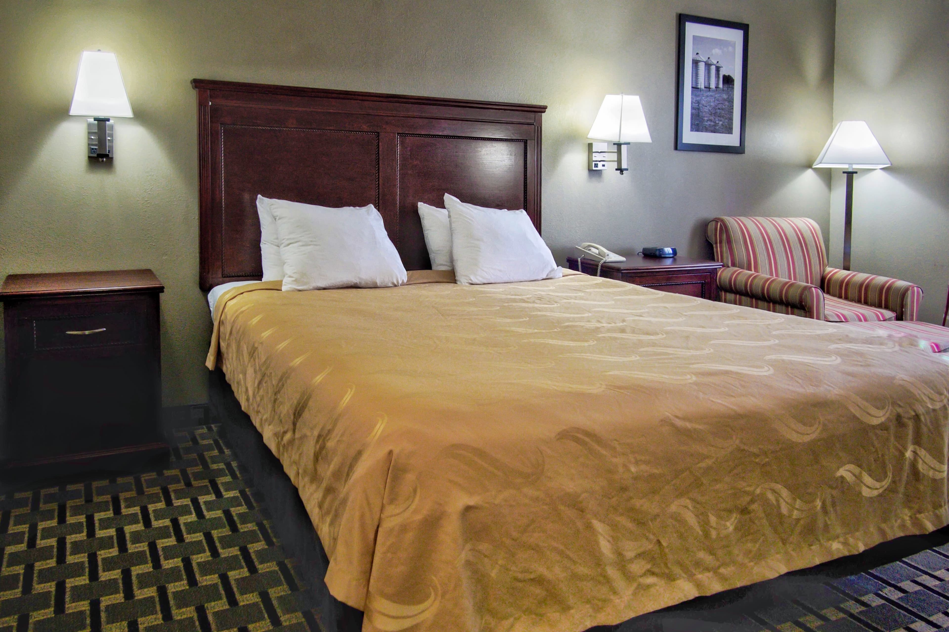 Quality Inn Moore - Oklahoma City — 7