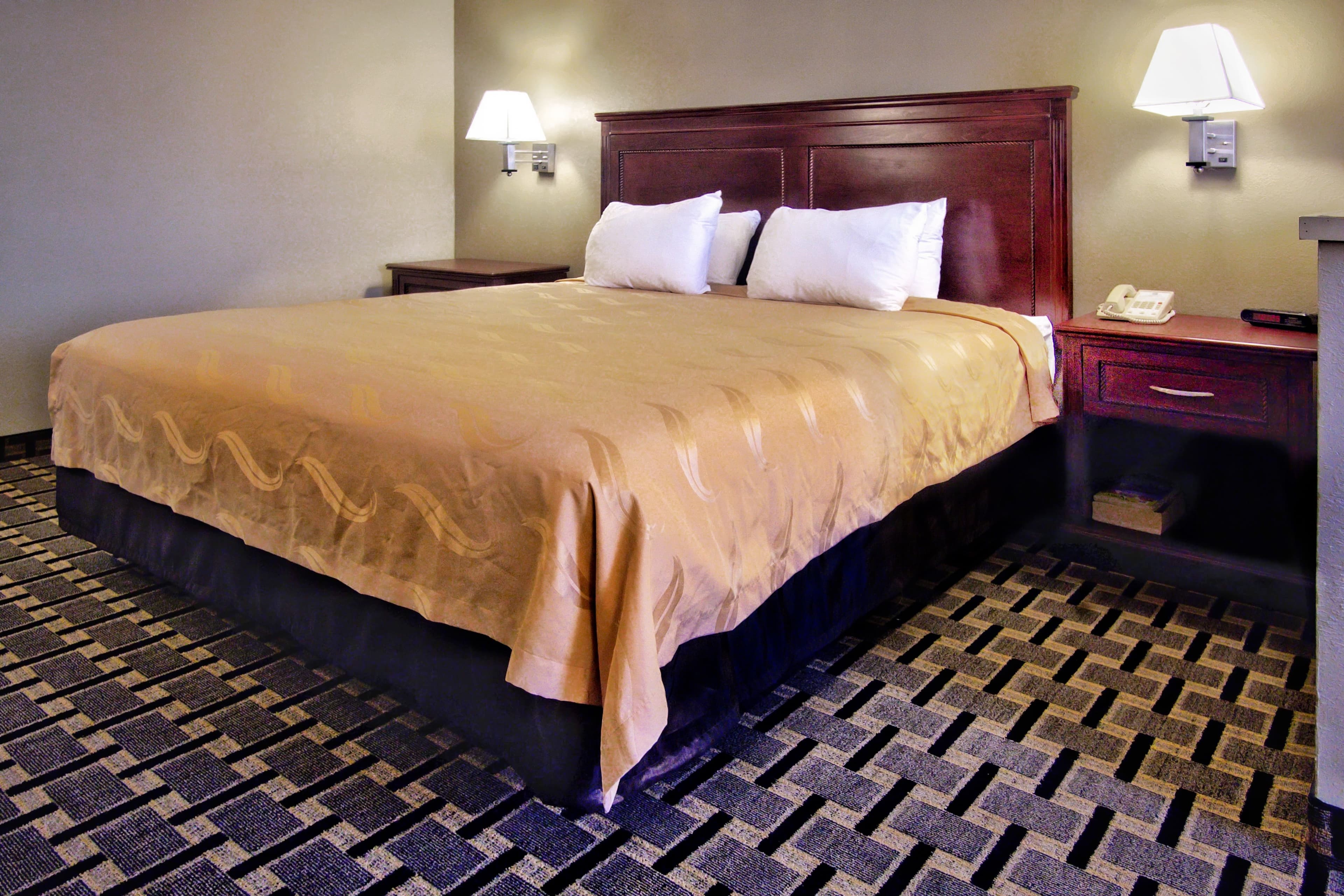 Quality Inn Moore - Oklahoma City — 8