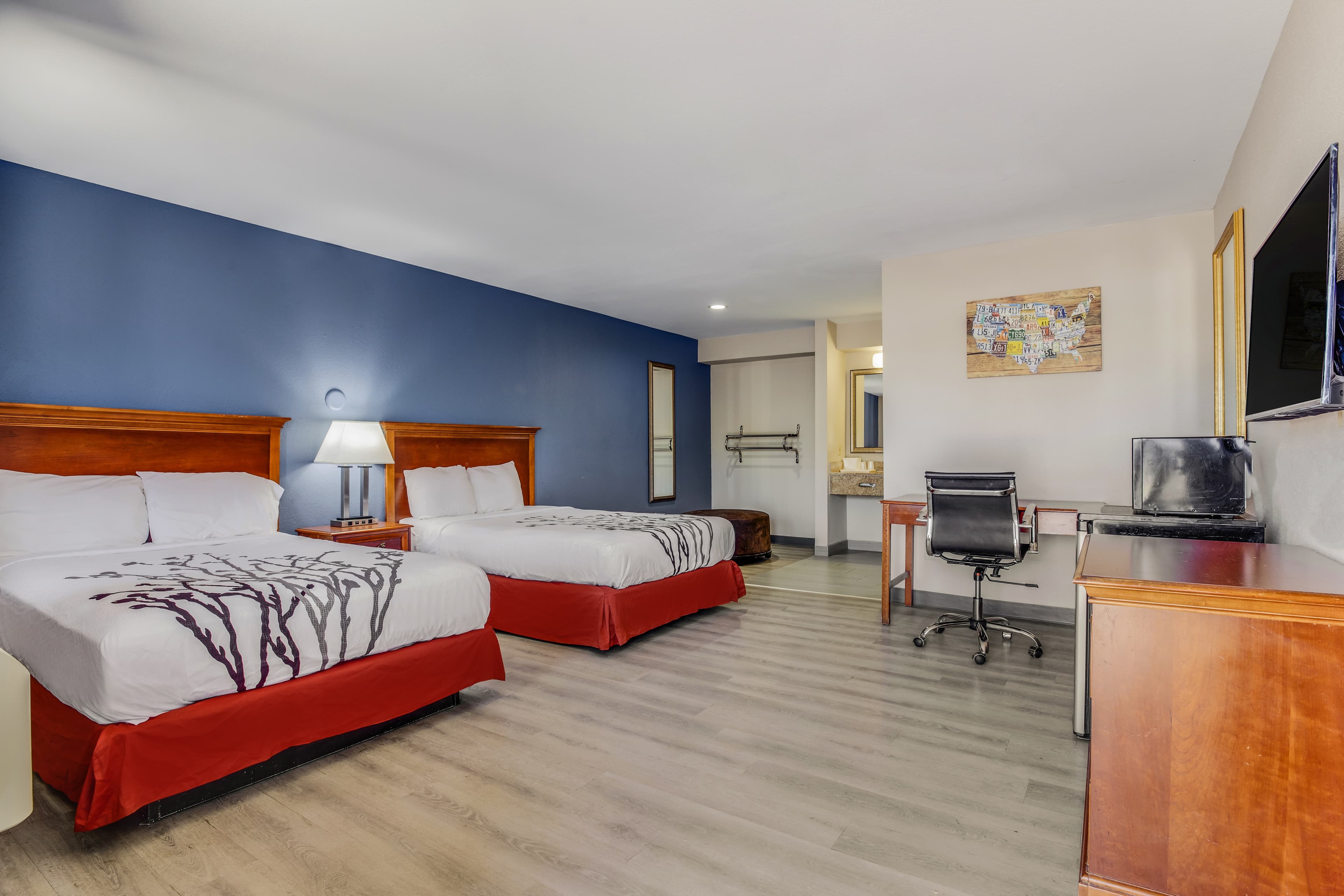 Econo Lodge Inn & Suites Enid South — 16