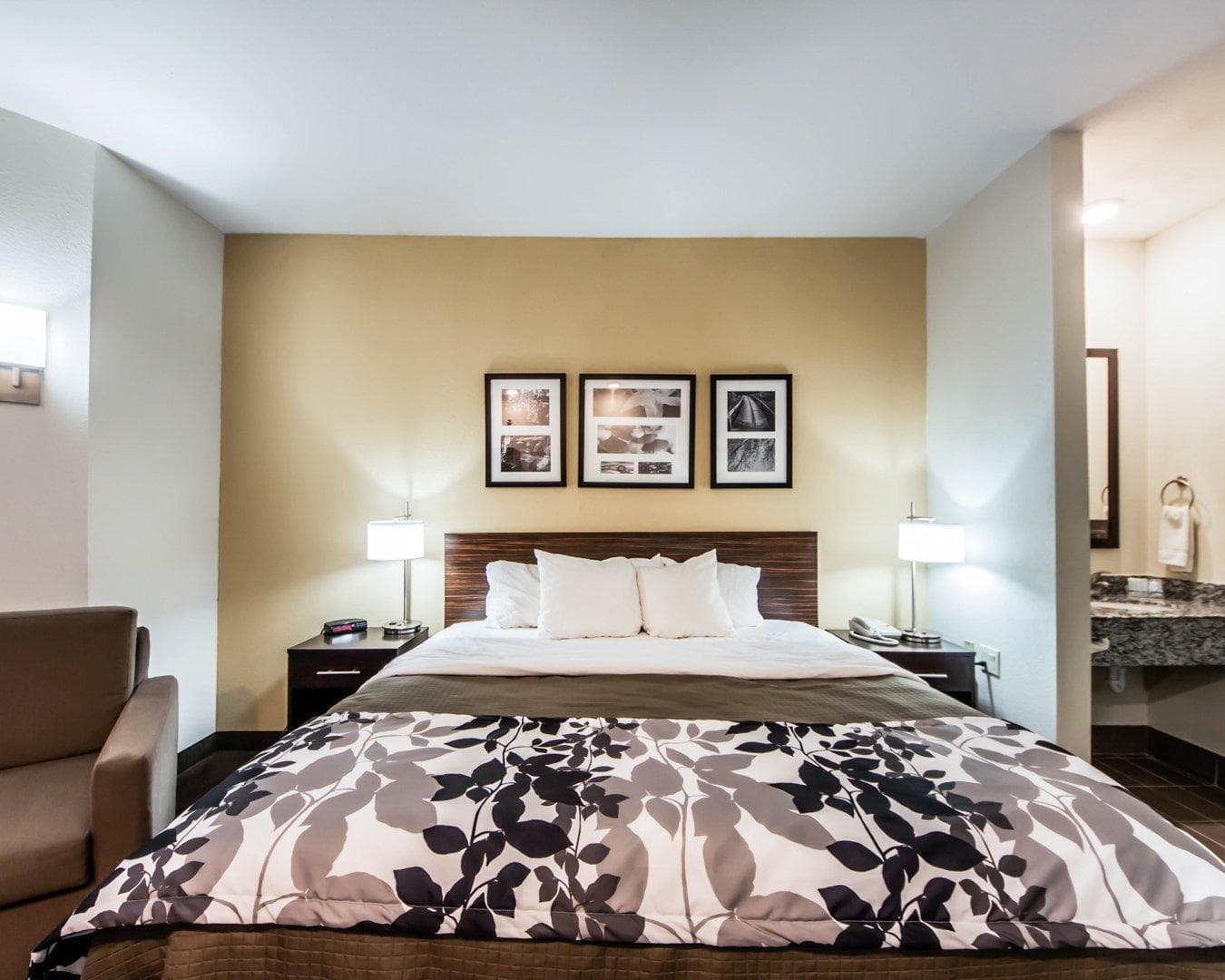Sleep Inn & Suites Guthrie - Edmond North — 16