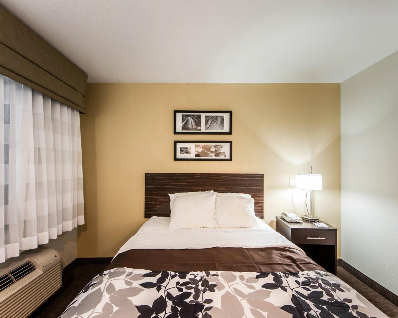 Sleep Inn & Suites Guthrie - Edmond North - Image 4