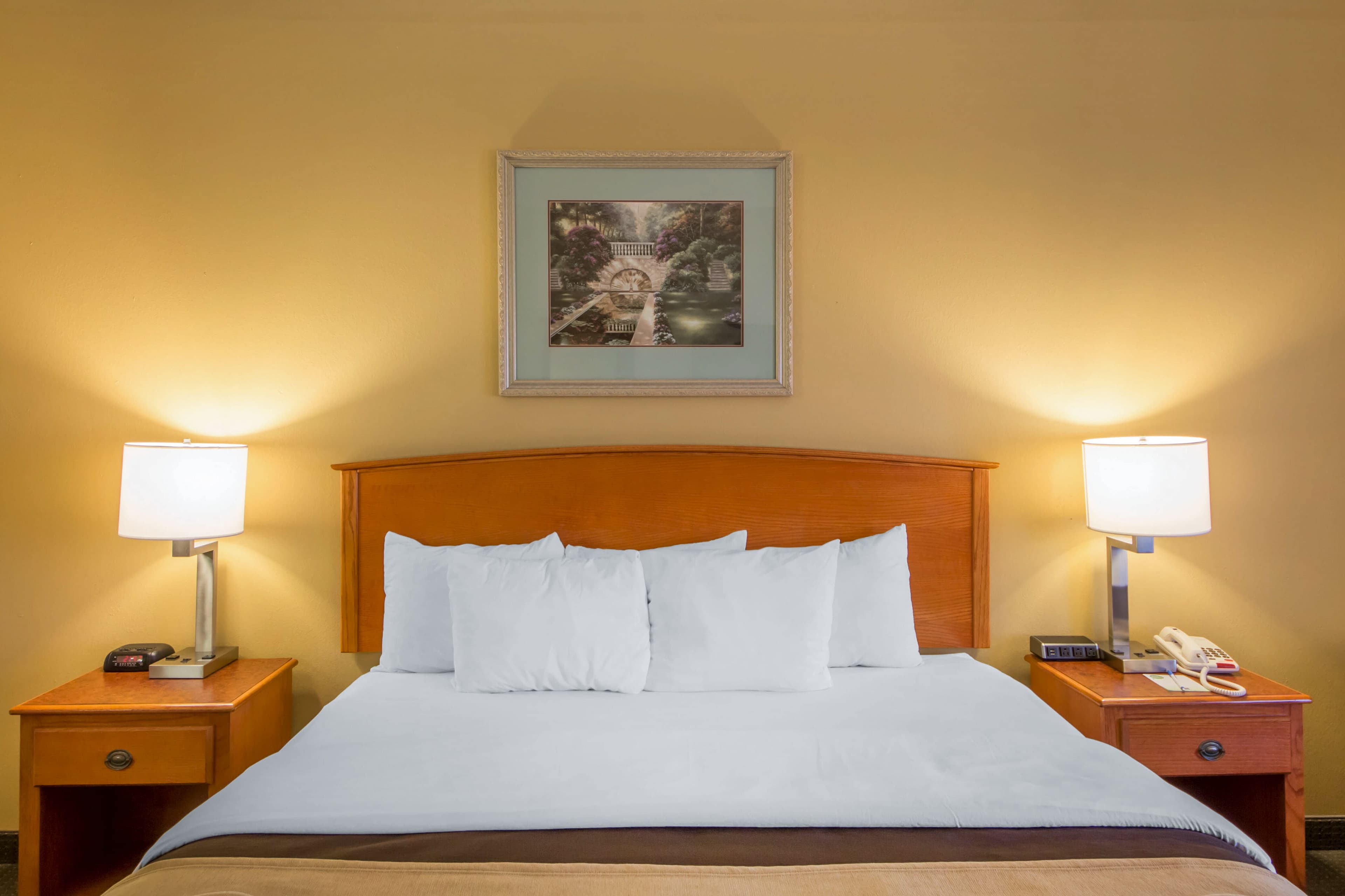 Quality Inn & Suites MidAmerica Industrial Park Area — 9