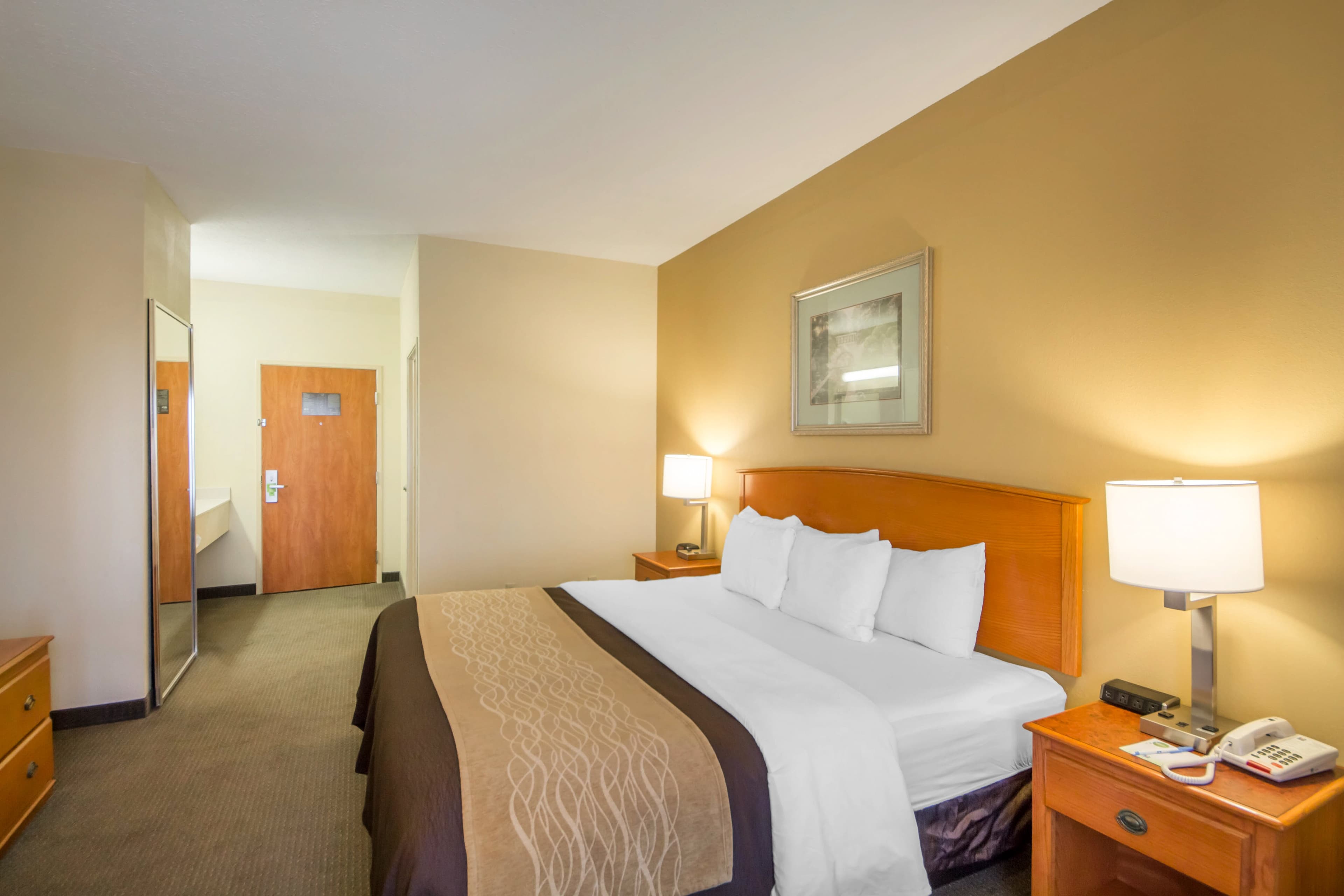 Quality Inn & Suites MidAmerica Industrial Park Area — 6