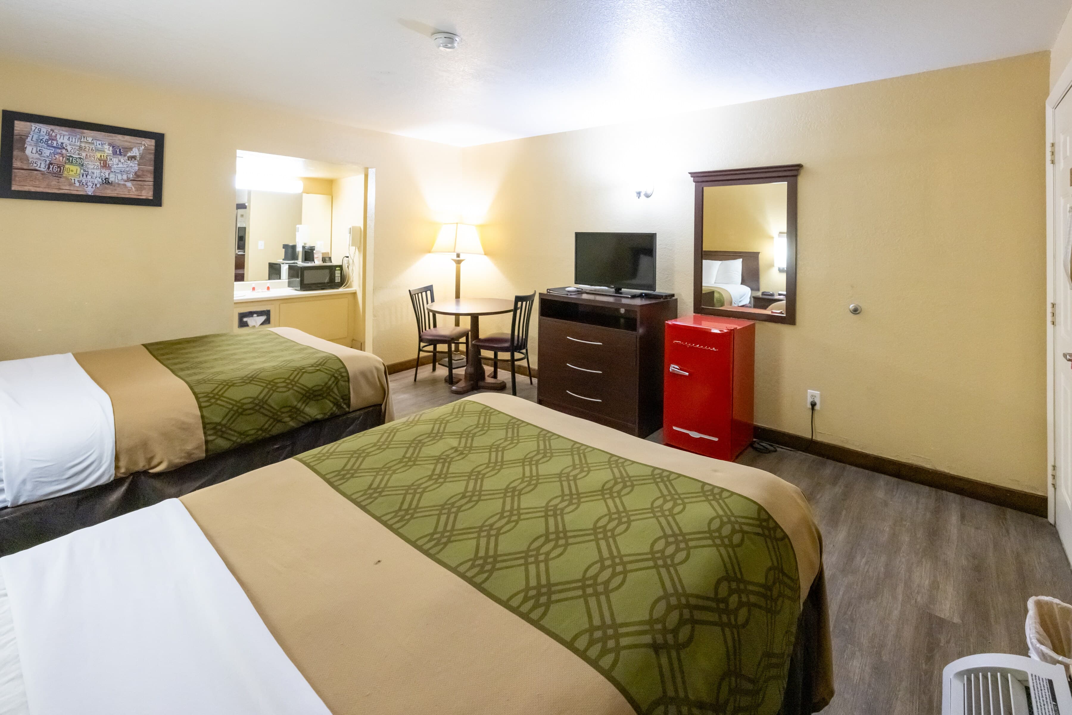 Econo Lodge McAlester — 13