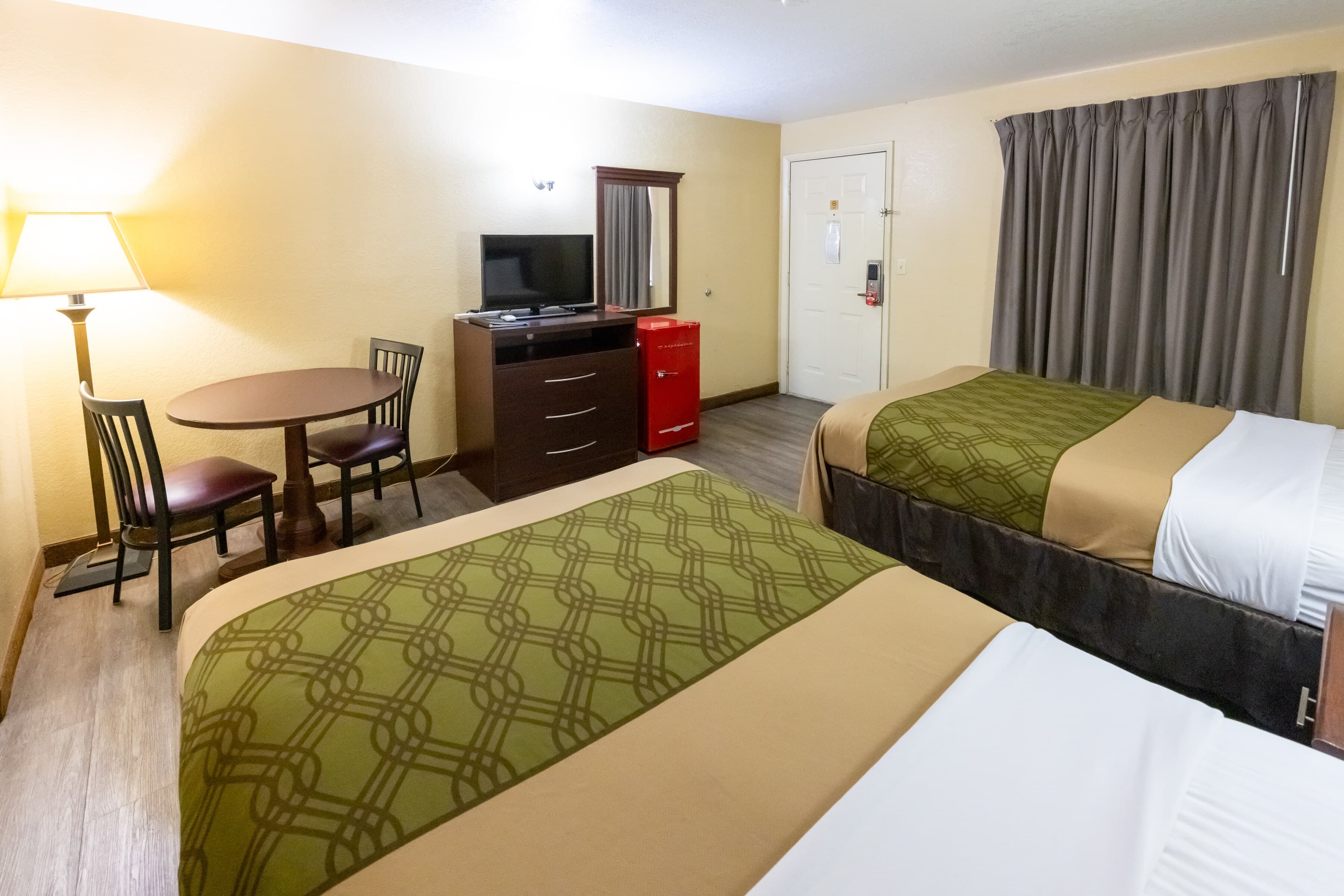 Econo Lodge McAlester — 14