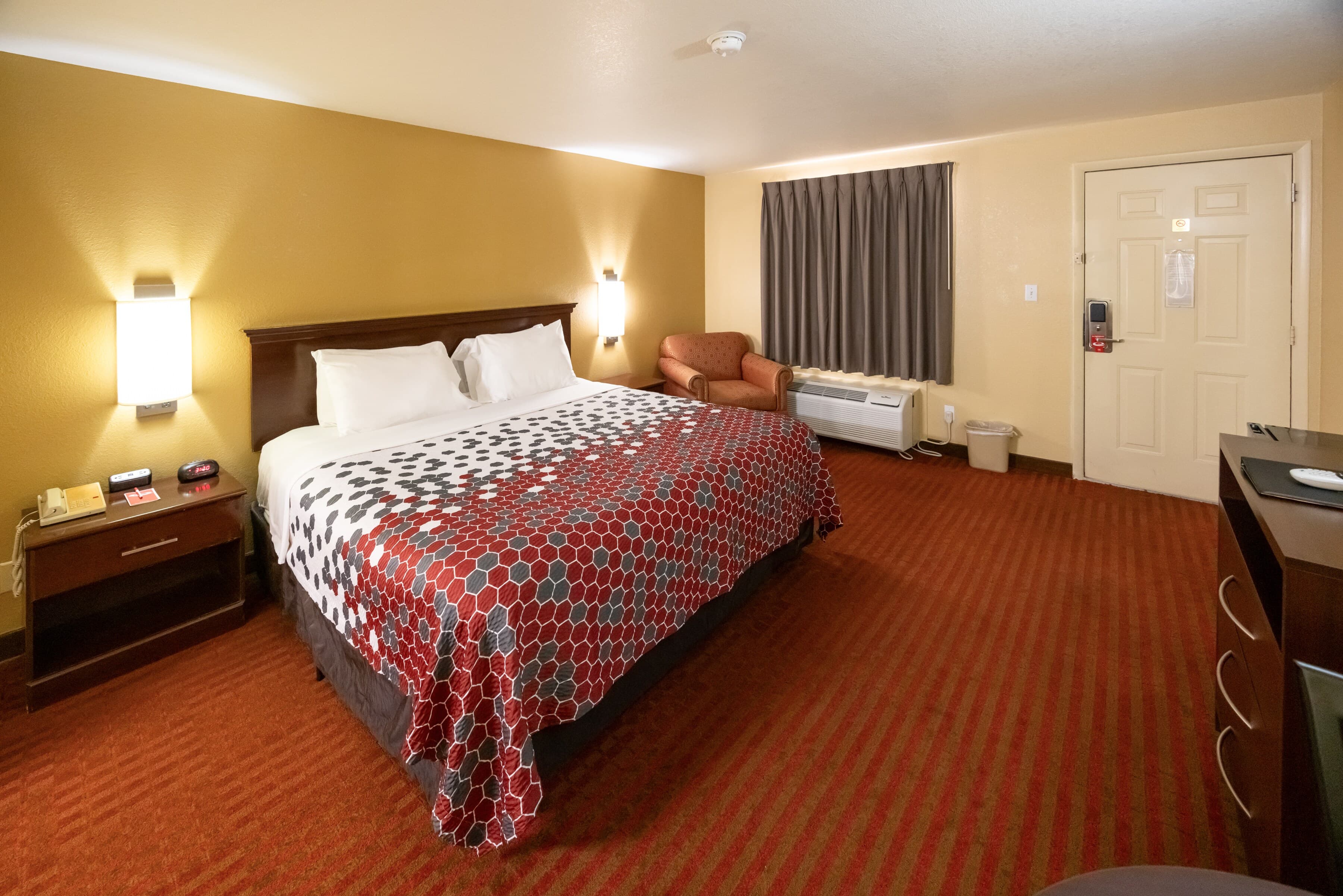Econo Lodge McAlester — 10