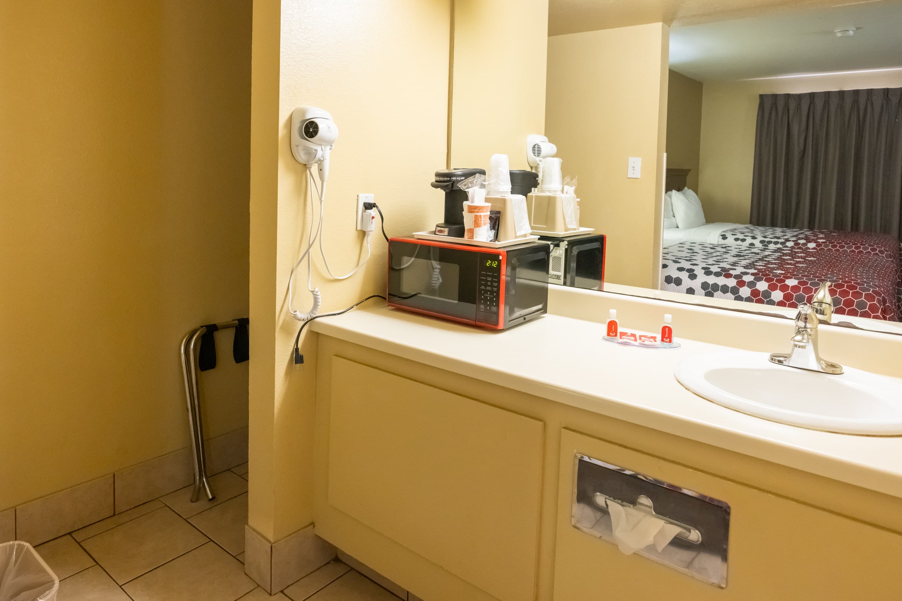Econo Lodge McAlester — 32