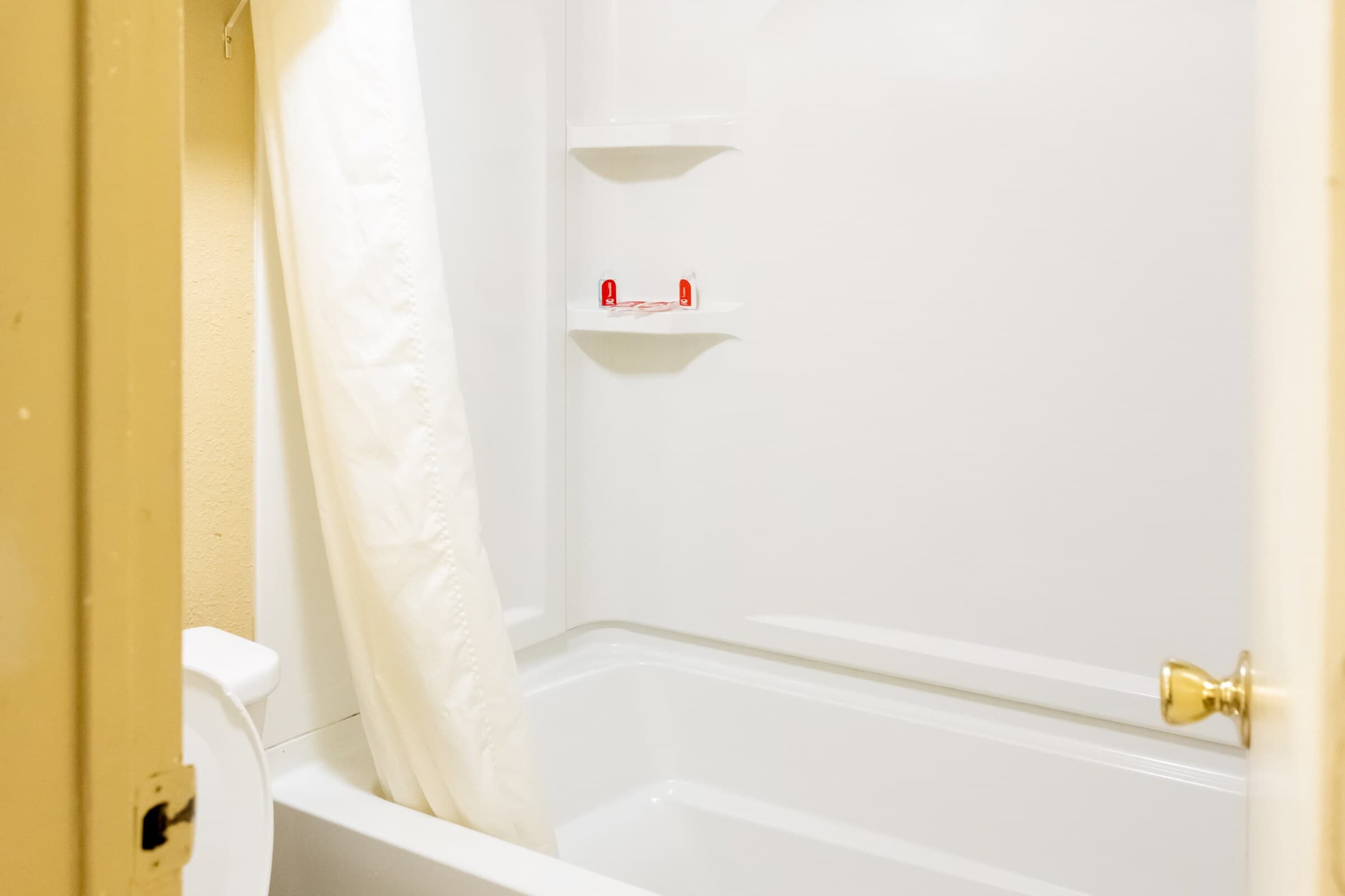 Econo Lodge McAlester — 33