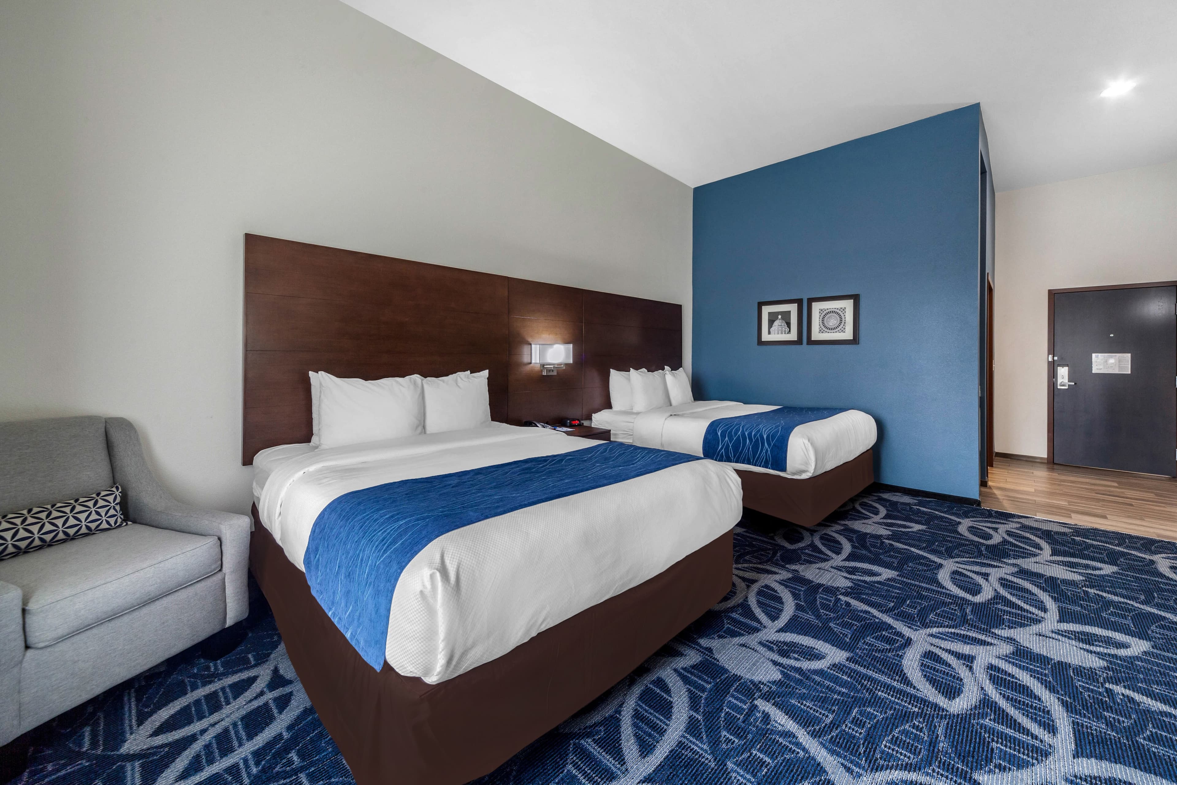 Comfort Inn & Suites Oklahoma City South I-35 — 7