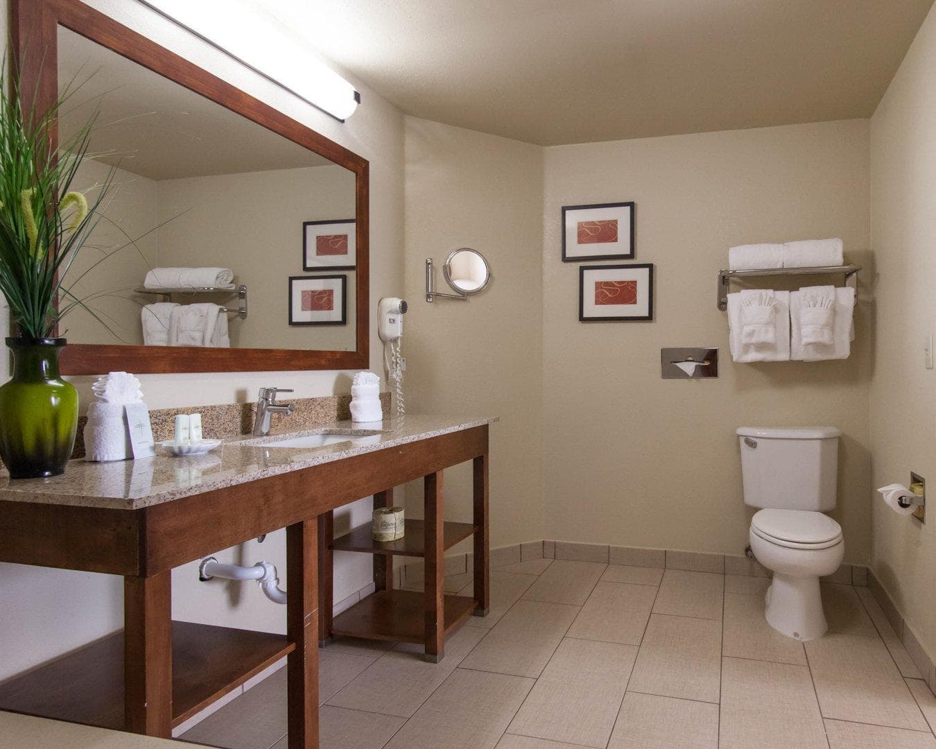 Comfort Suites Tulsa Central — 15
