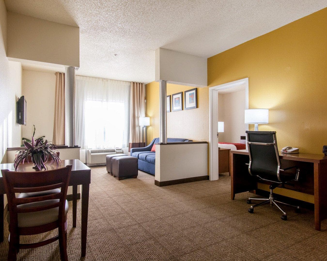 Comfort Suites Tulsa Central — 11