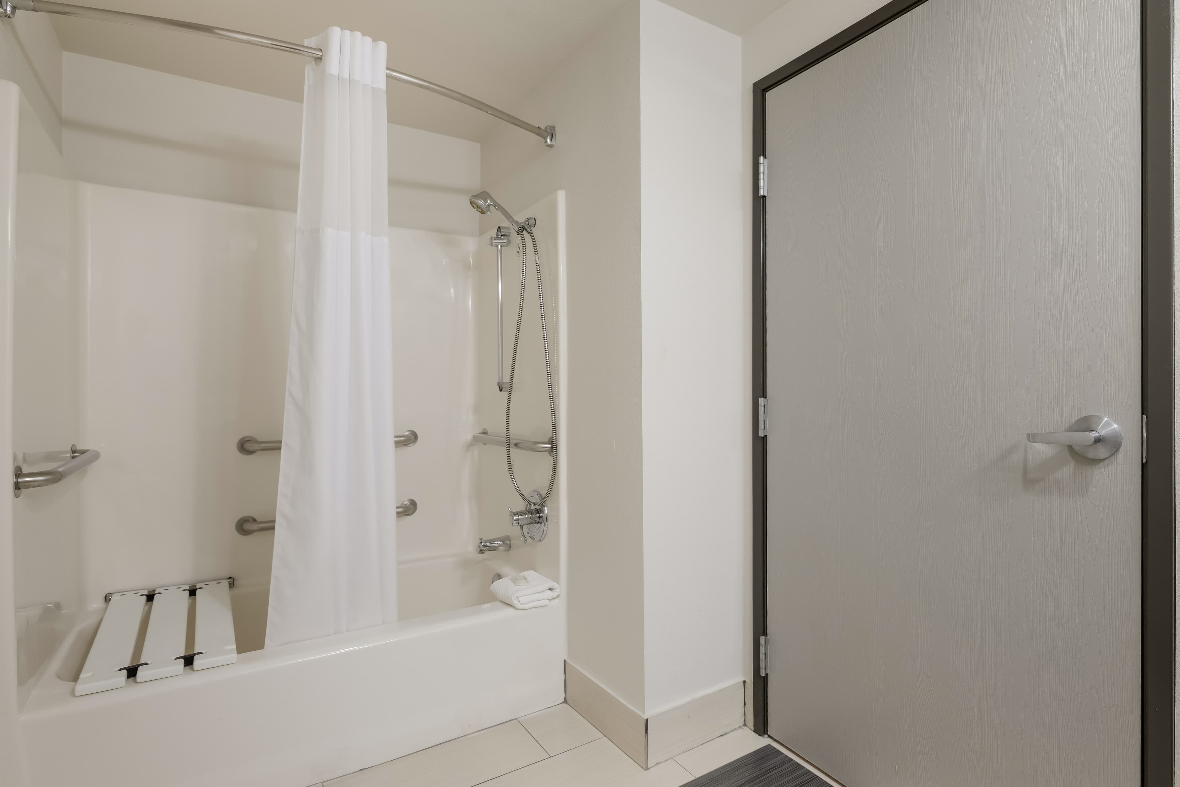 Quality Suites Tulsa I-44 — 6