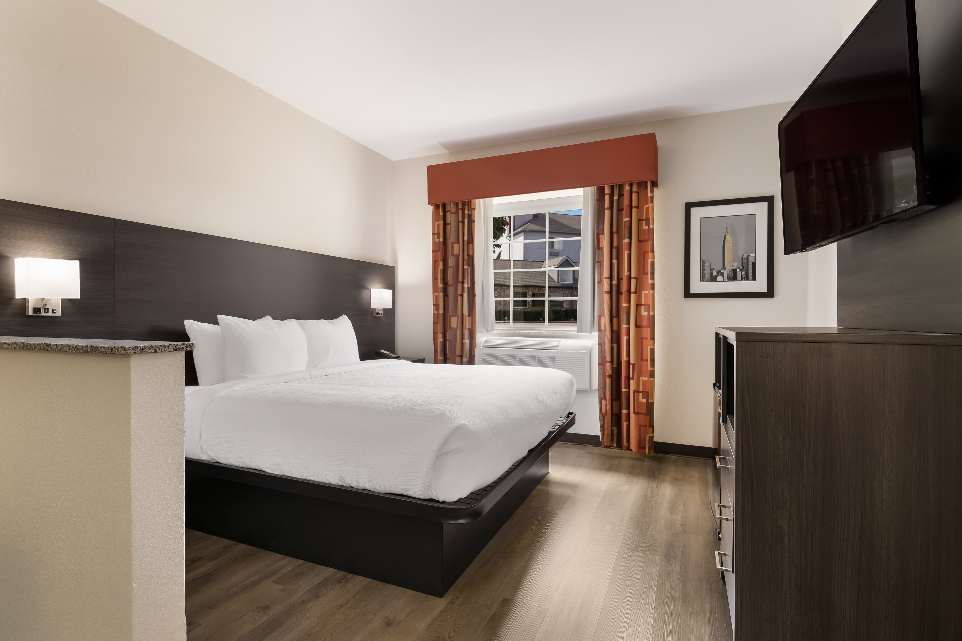 Quality Suites Tulsa I-44 — 8