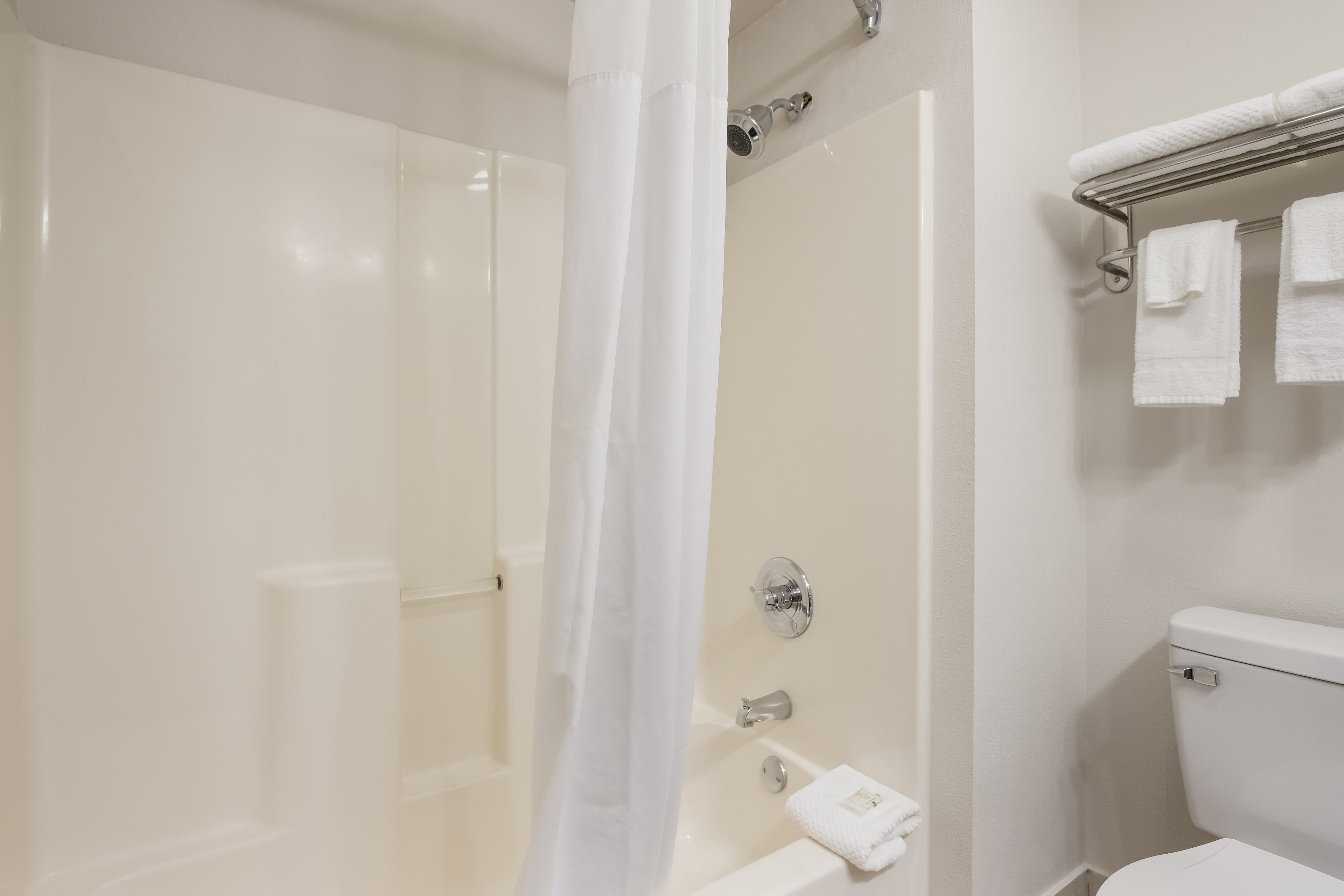 Quality Suites Tulsa I-44 — 10