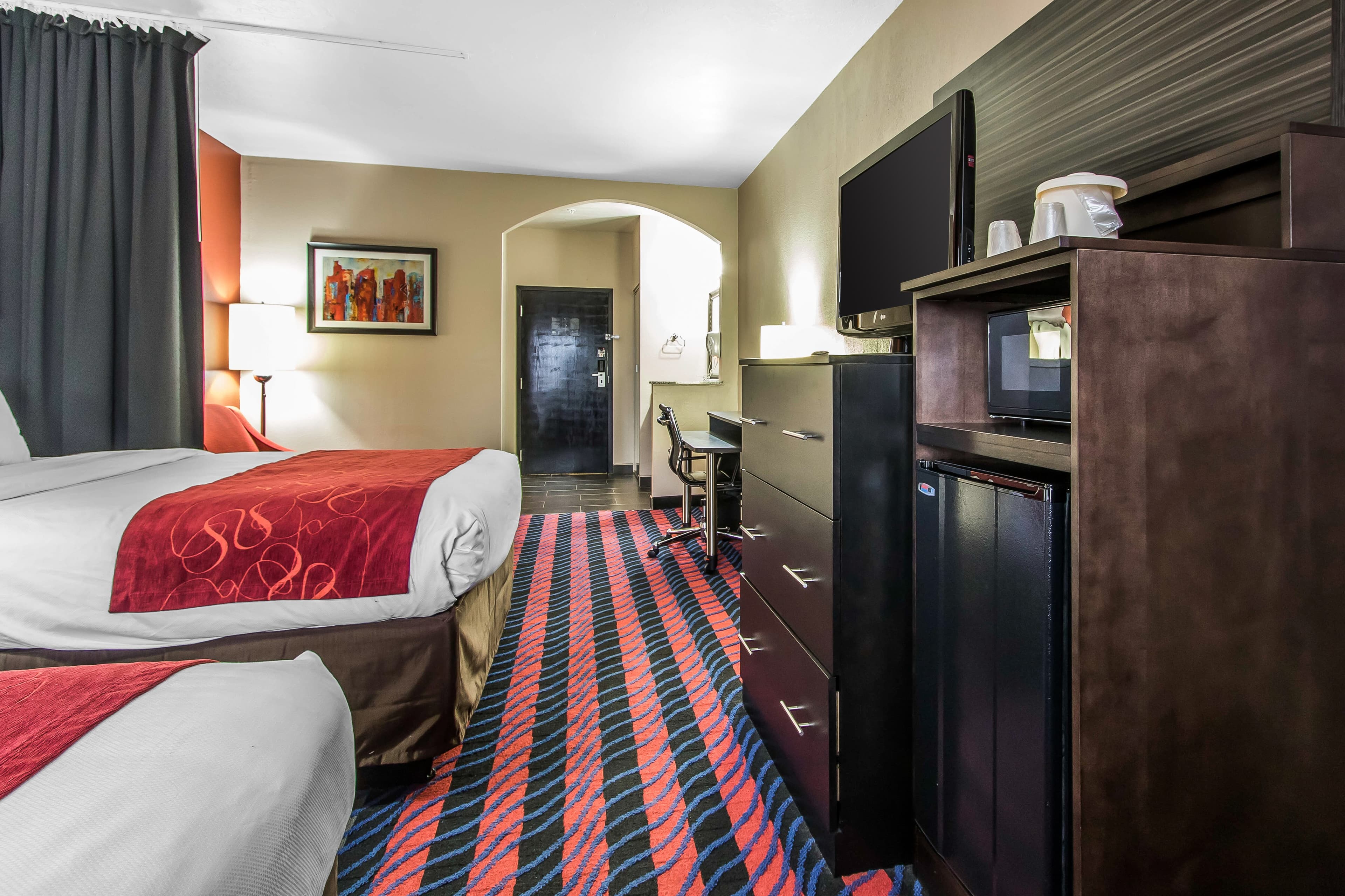 Comfort Suites Fairgrounds West — 8