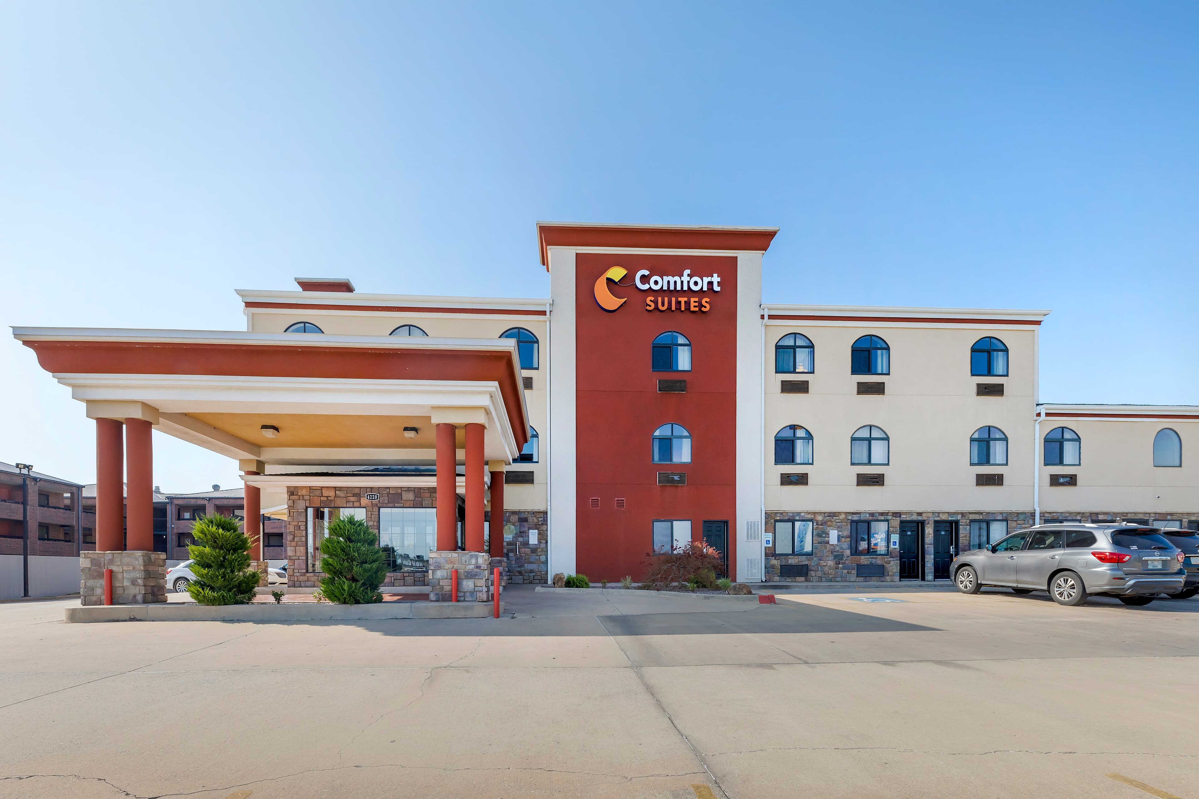 Comfort Suites Fairgrounds West - Image 1