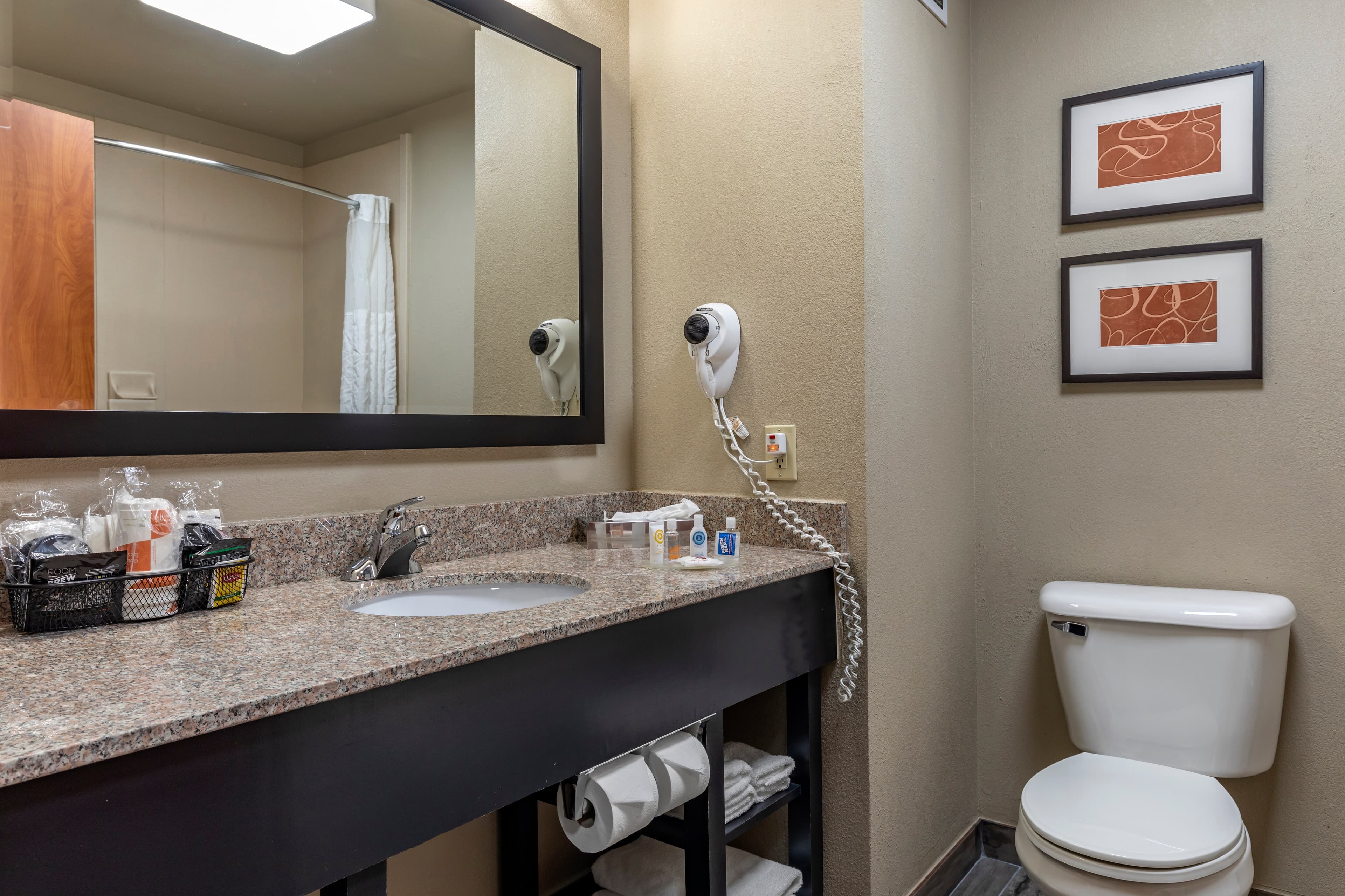 Comfort Inn & Suites Pauls Valley - City Lake — 29