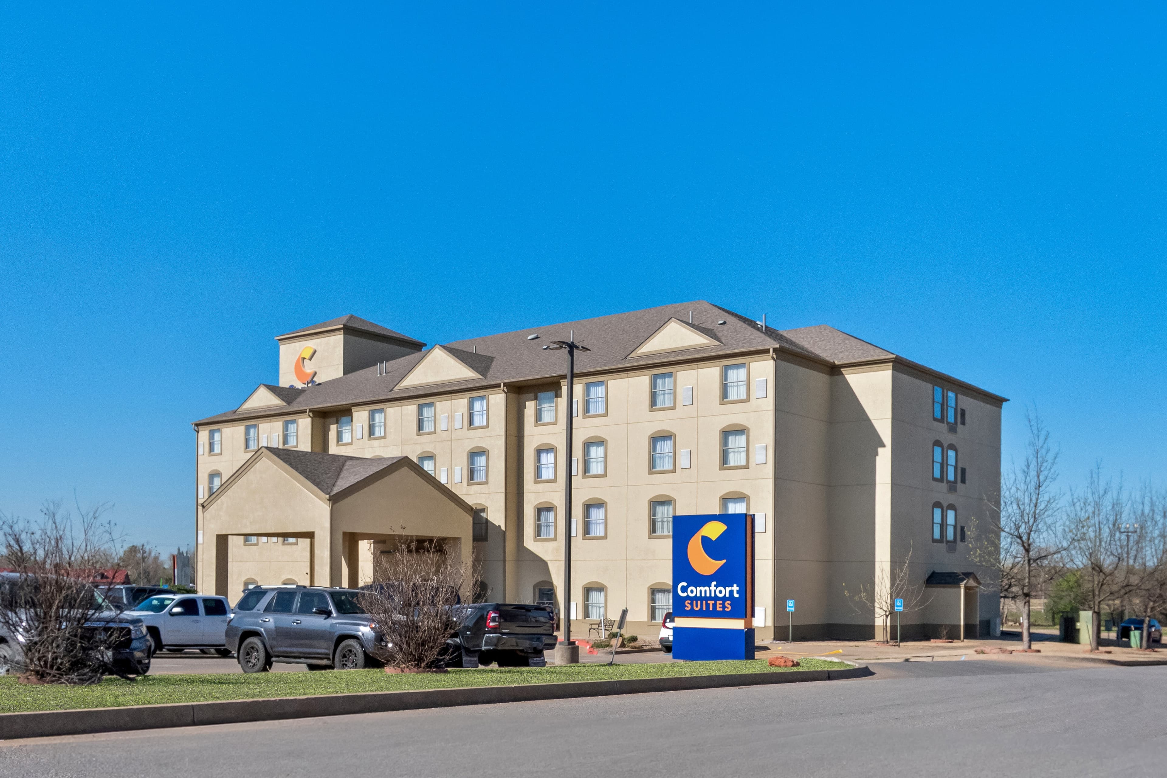 Comfort Suites Yukon - SW Oklahoma City - Image 1