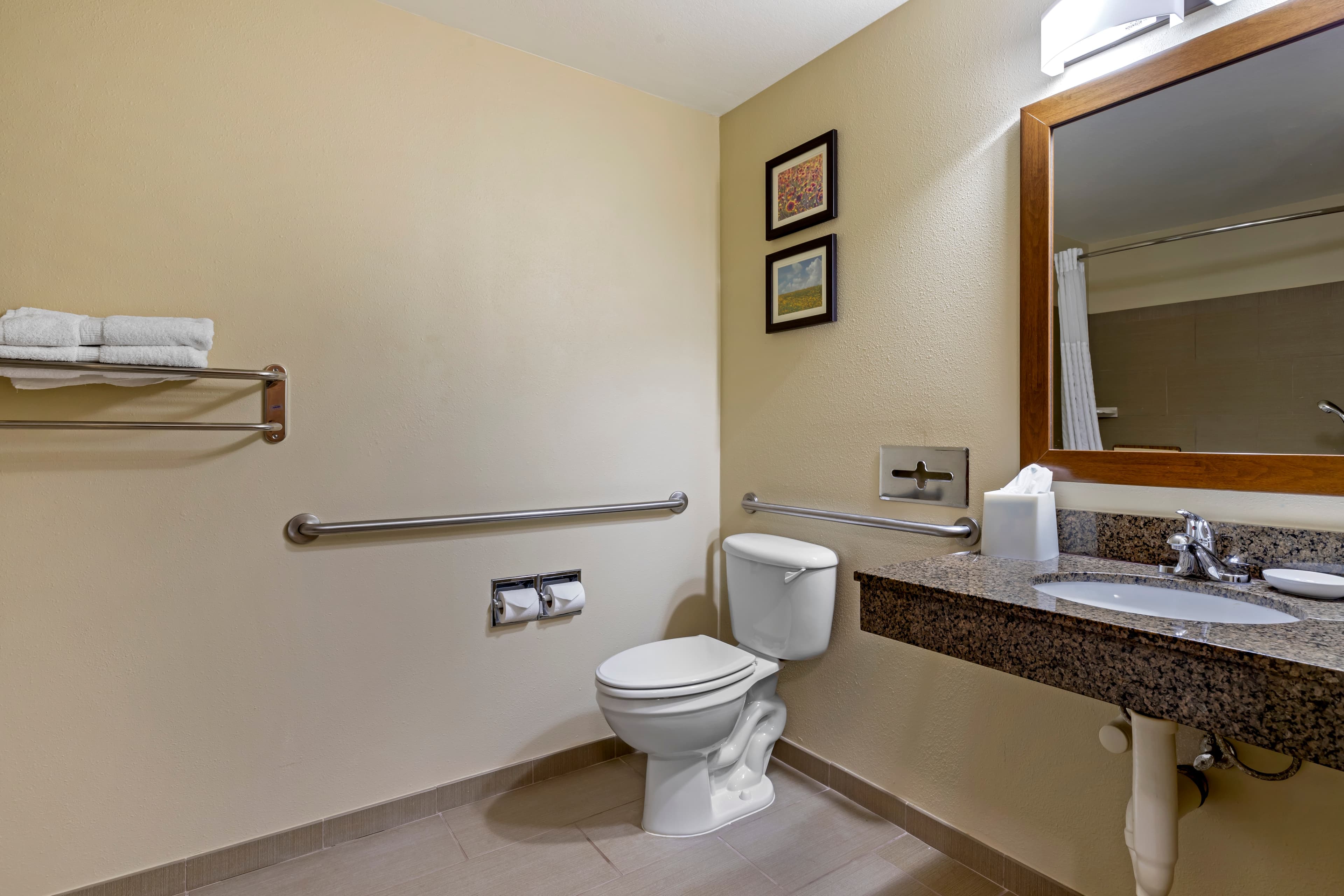Comfort Inn & Suites Ponca City near Marland Mansion — 7