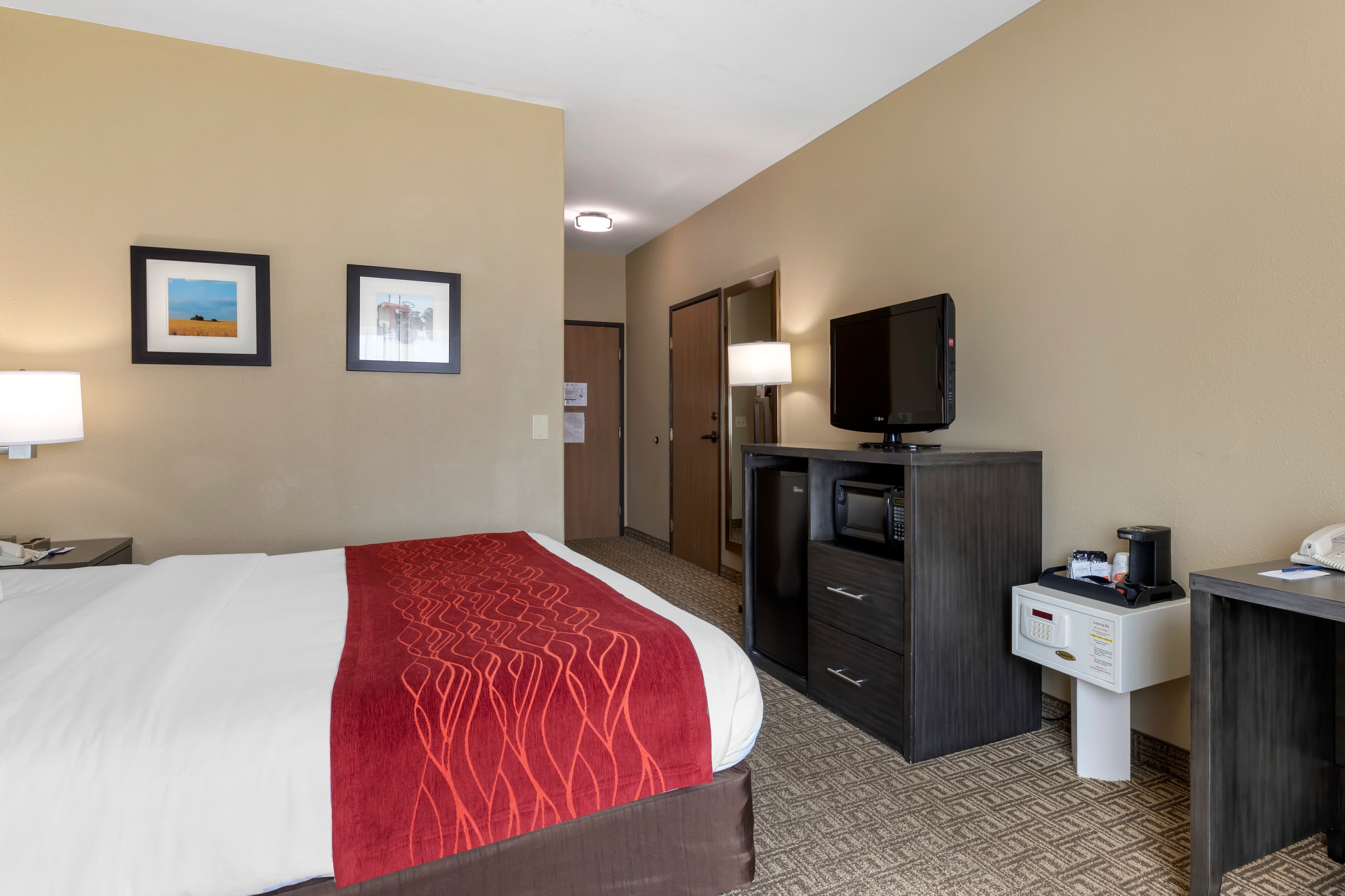 Comfort Inn & Suites Ponca City near Marland Mansion — 13