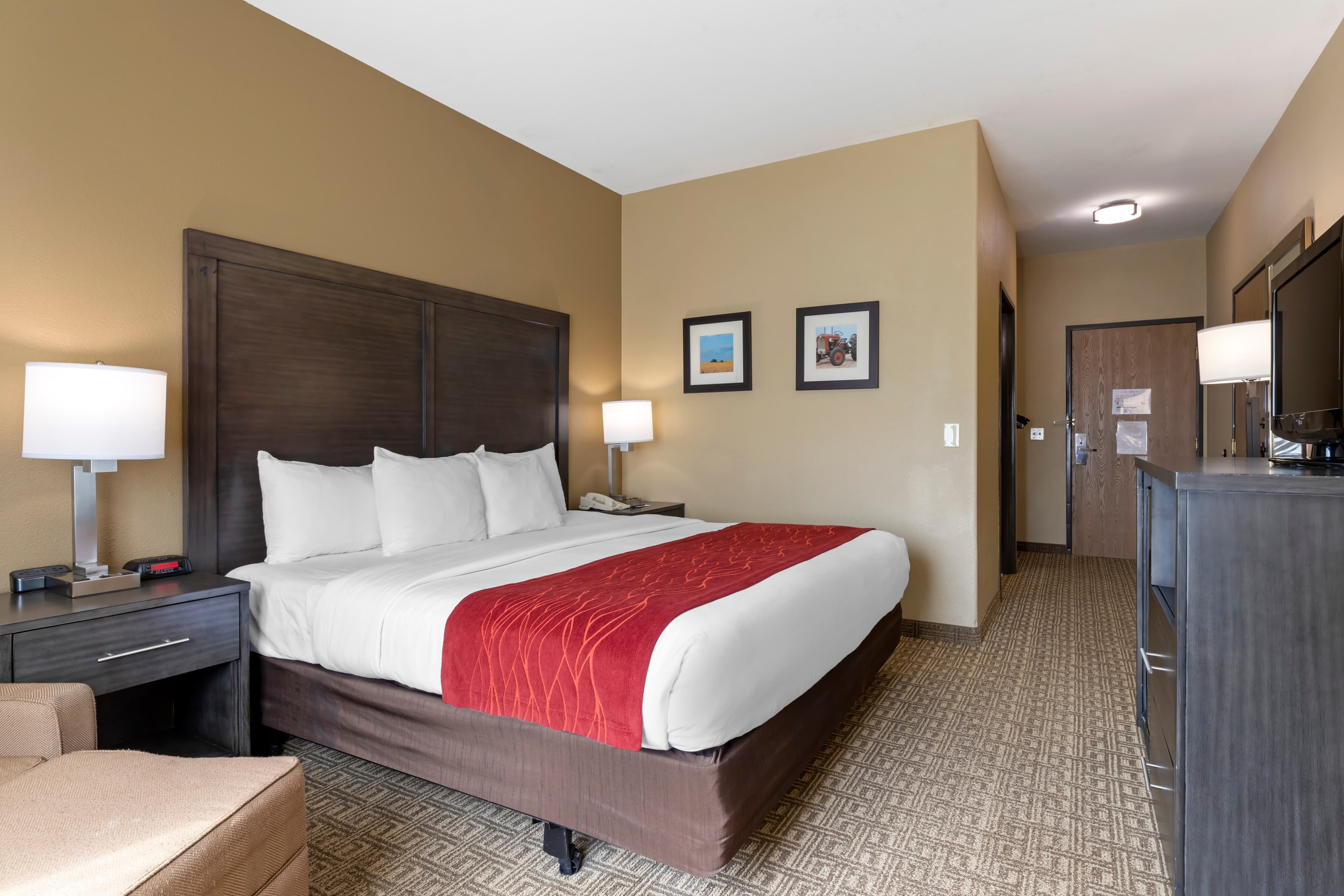 Comfort Inn & Suites Ponca City near Marland Mansion — 14