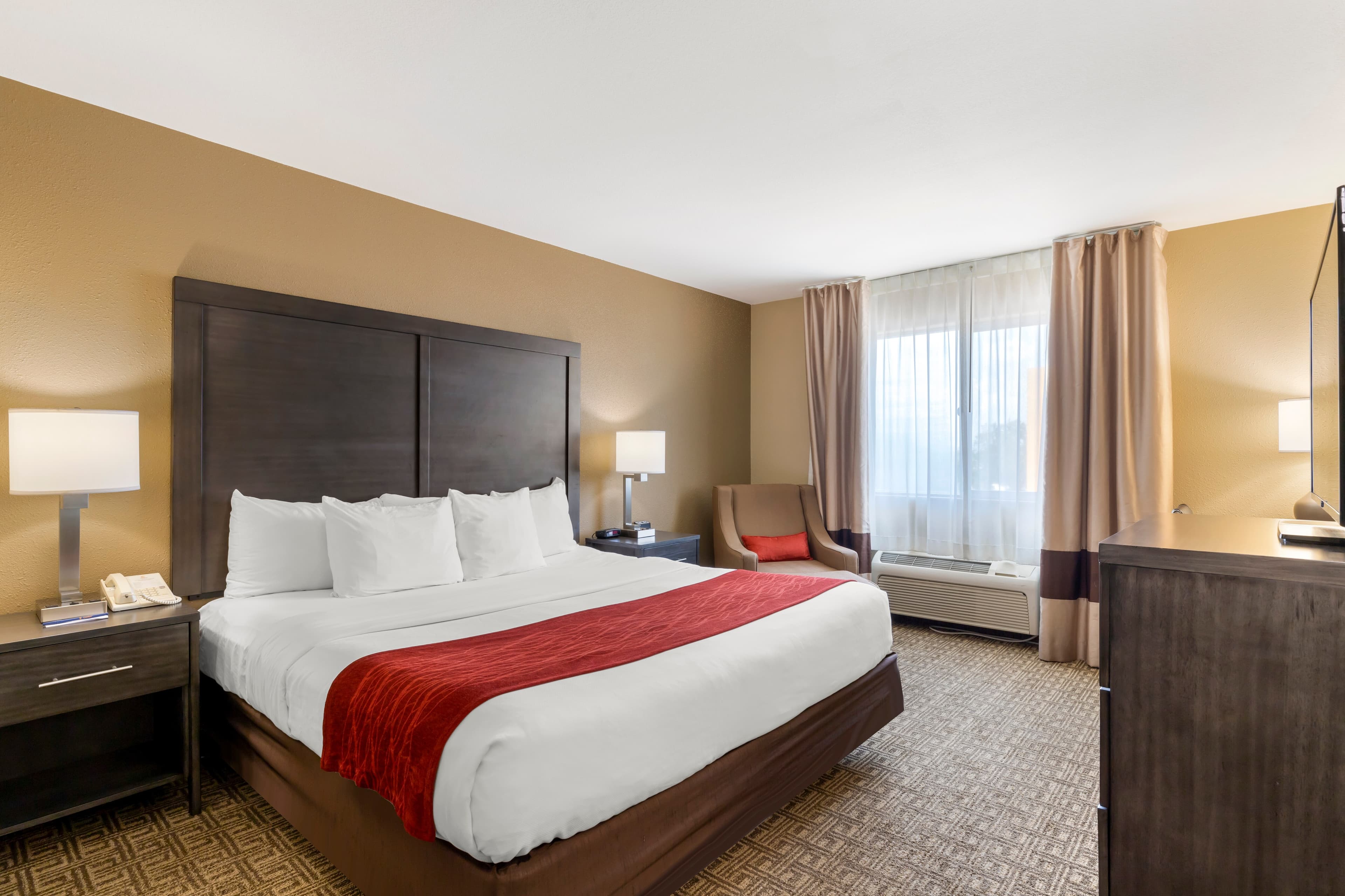 Comfort Inn & Suites Ponca City near Marland Mansion — 16