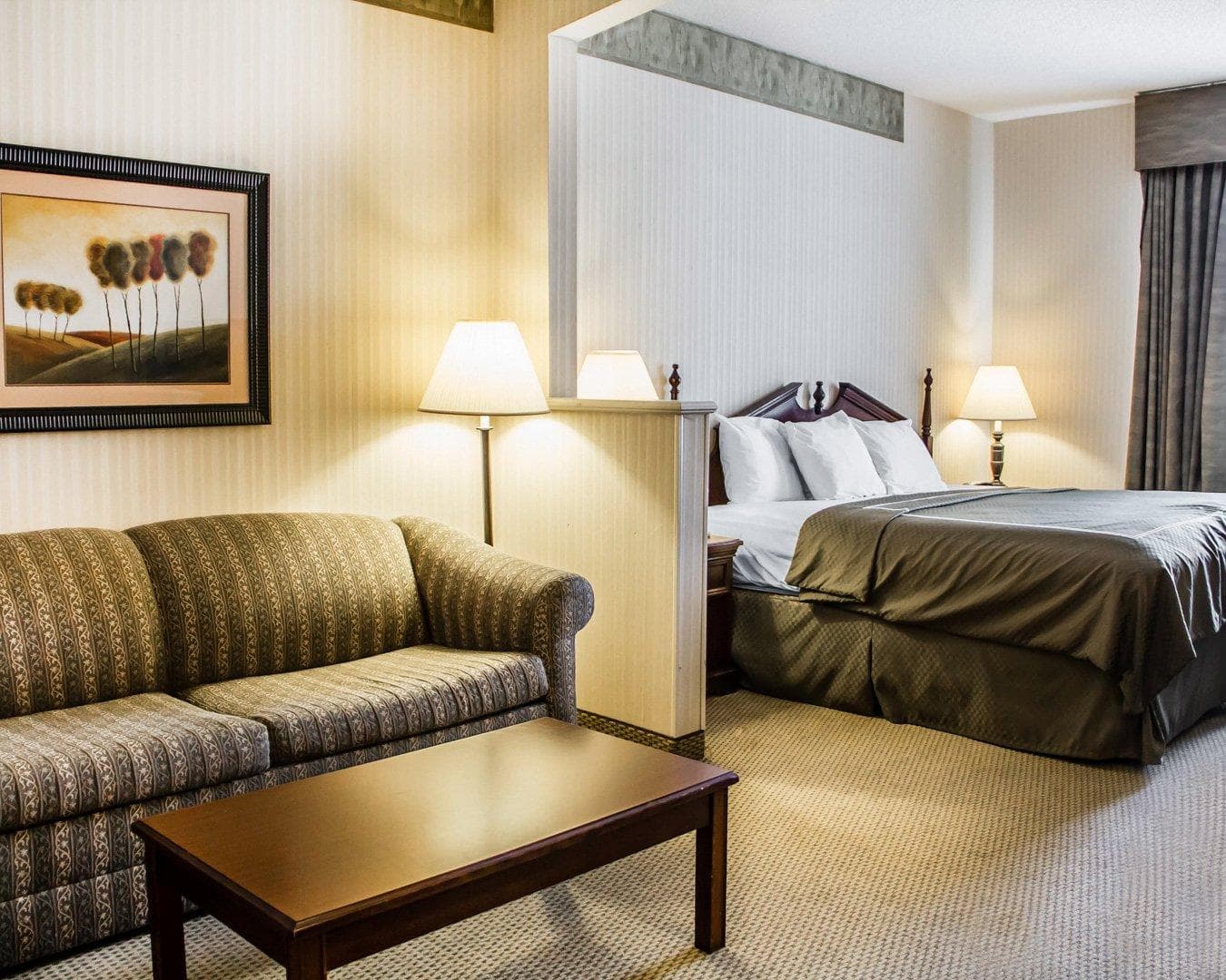 Comfort Suites McAlester - Image 3
