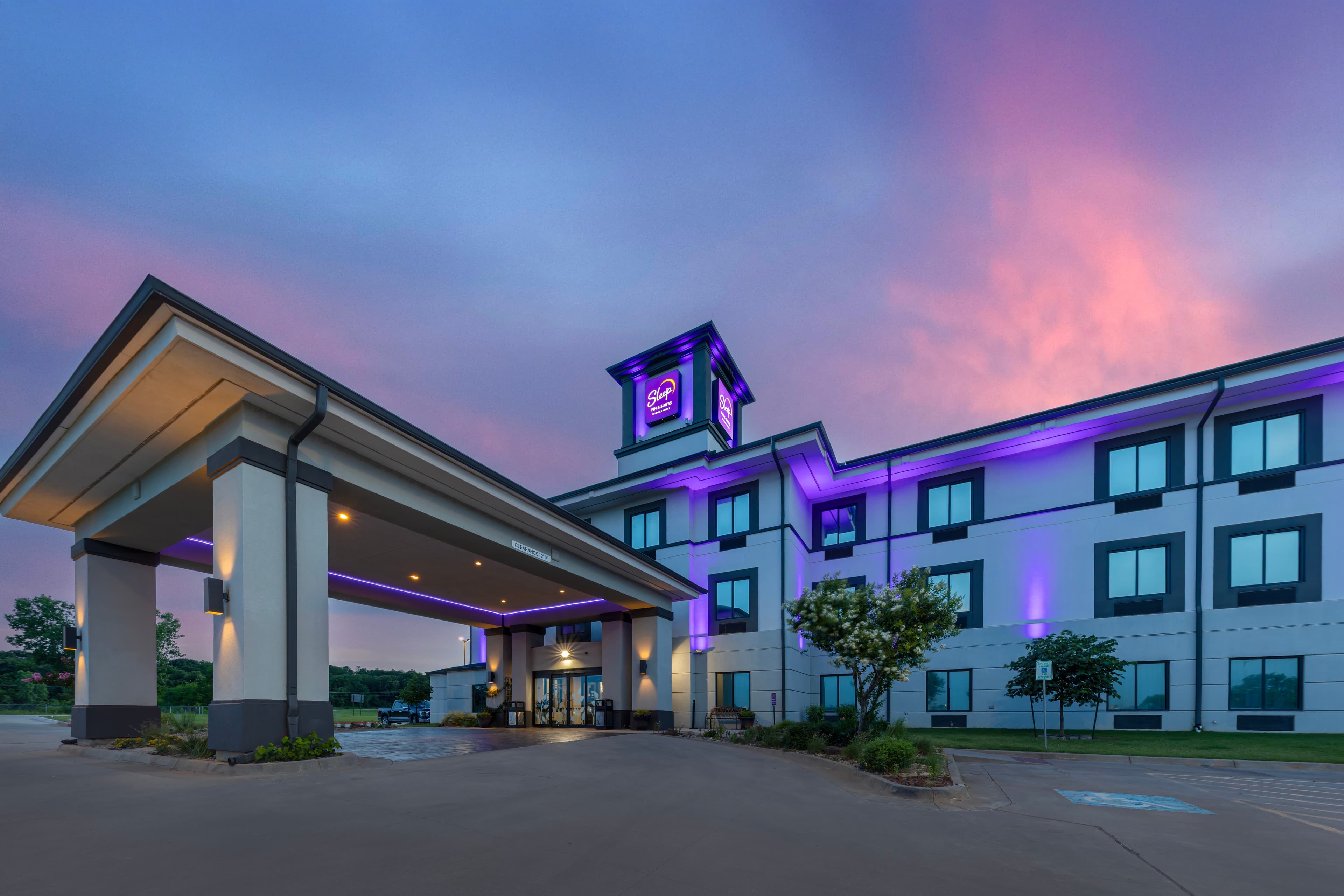 Sleep Inn & Suites Norman near University - Image 1