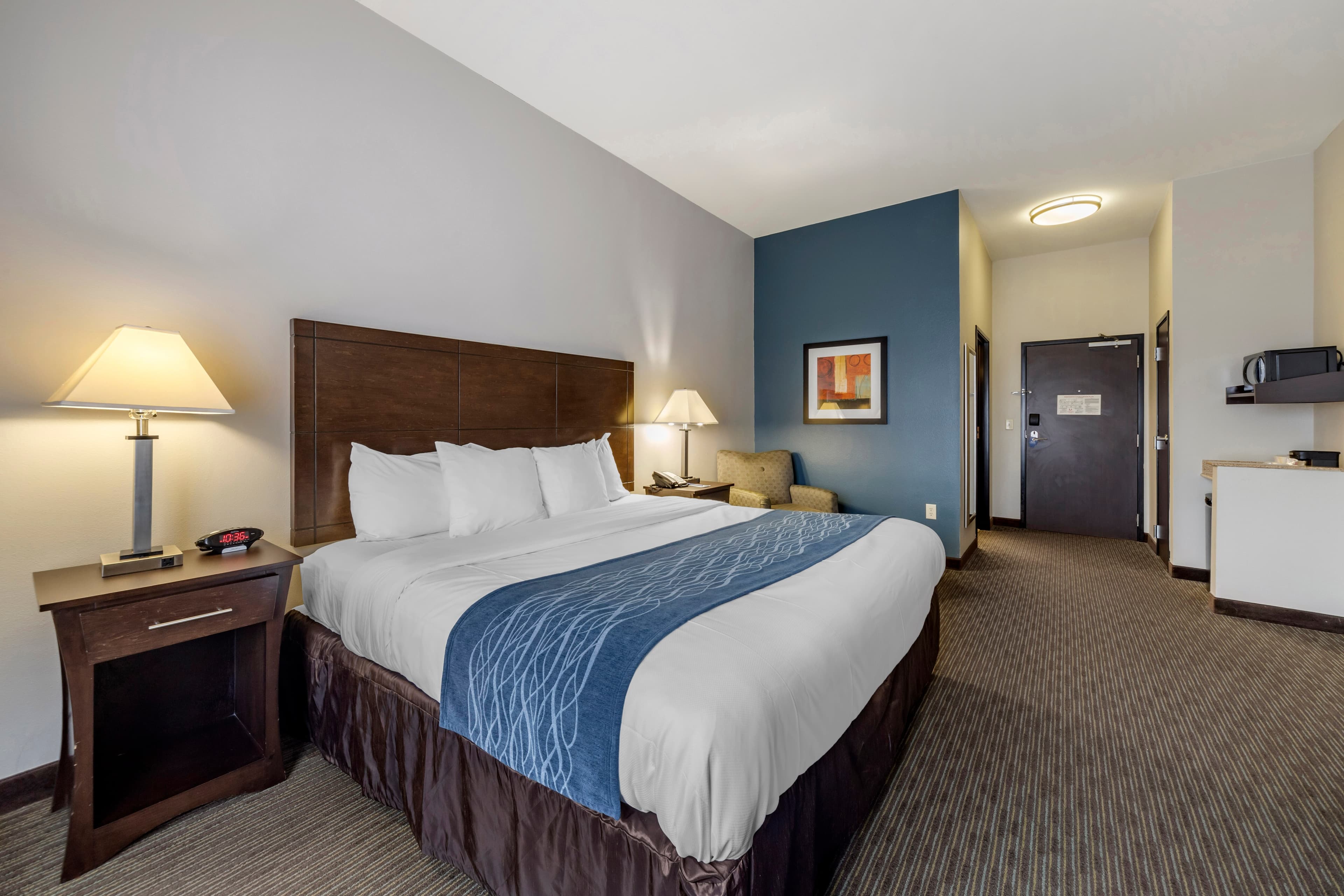 Comfort Inn & Suites Oklahoma City West - I-40 - Image 4