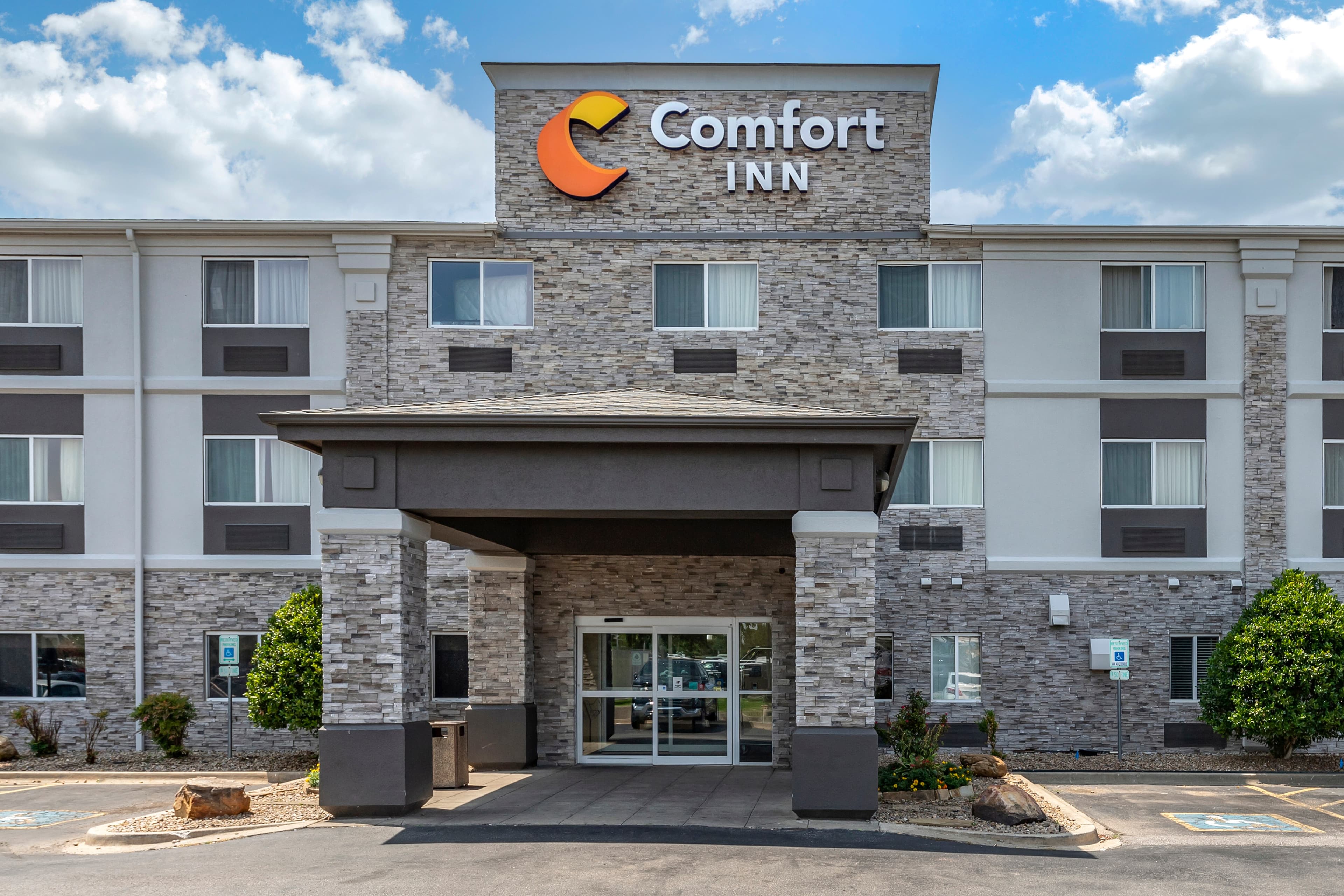 Comfort Inn Oklahoma City South - I-240 - Image 1