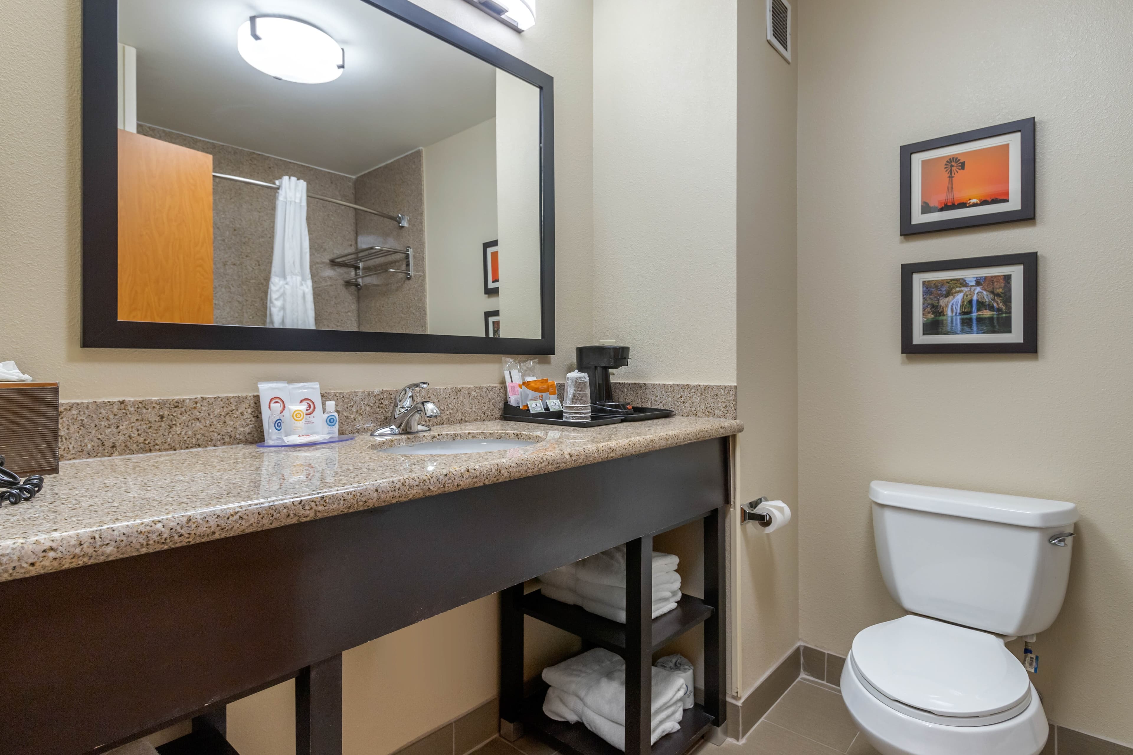 Comfort Inn & Suites Glenpool — 26