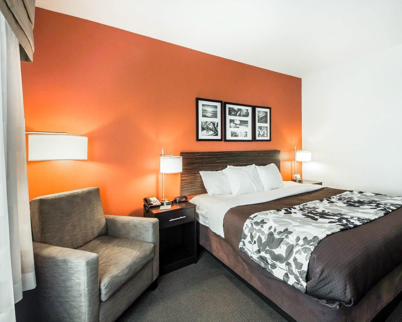 Sleep Inn & Suites Hennessey - Image 1