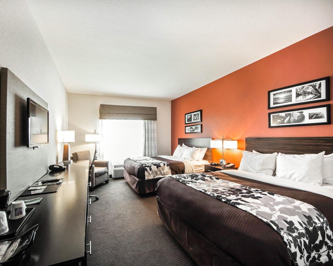 Sleep Inn & Suites Hennessey - Image 5