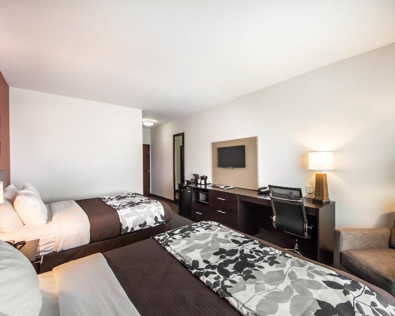 Sleep Inn & Suites Hennessey — 7