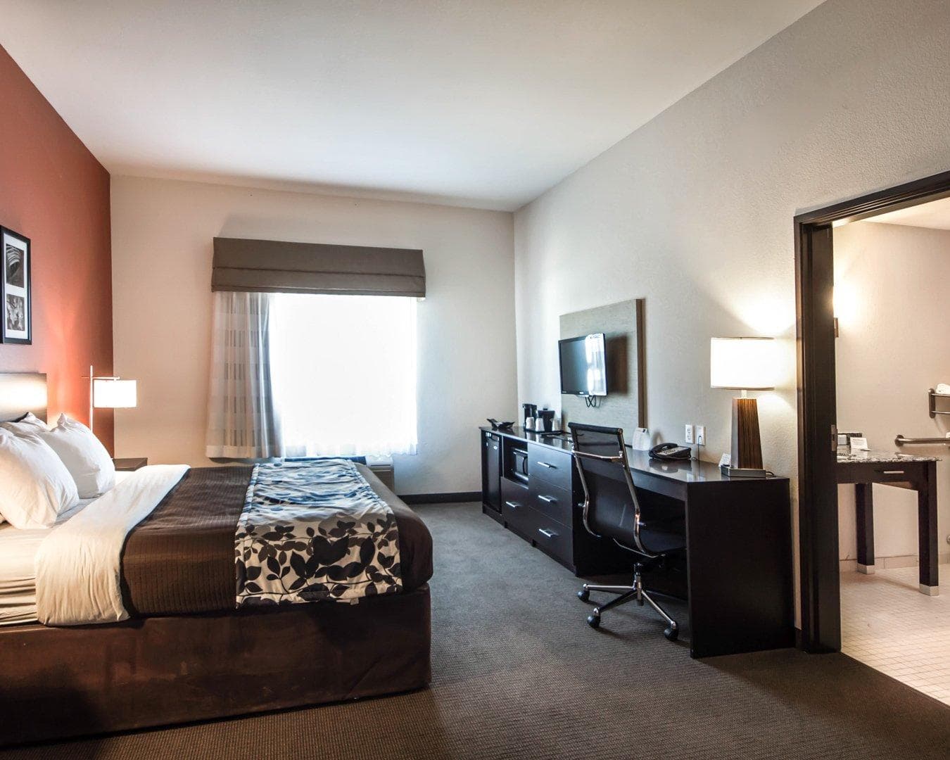 Sleep Inn & Suites Hennessey — 16