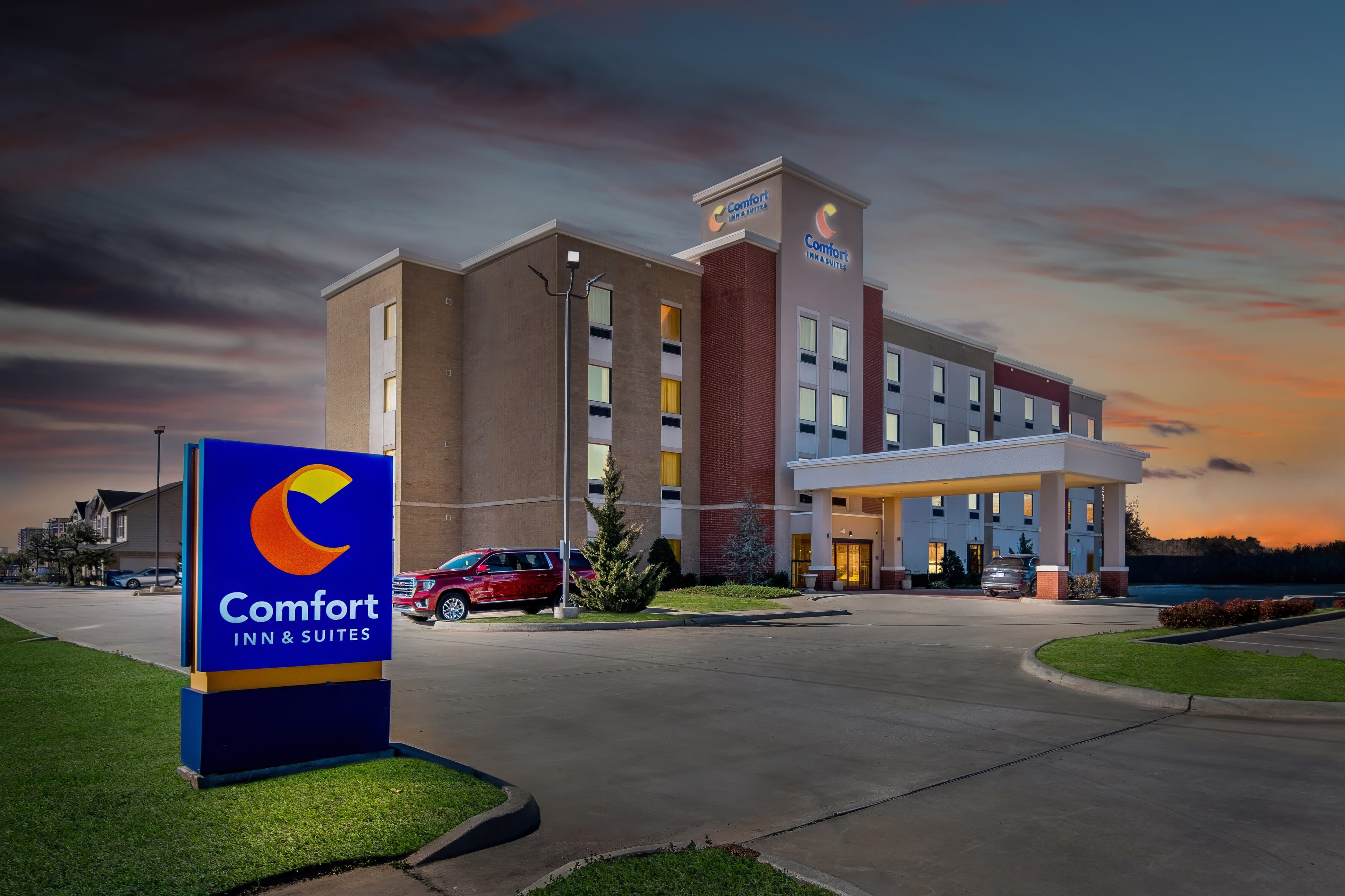 Comfort Inn & Suites Newcastle - Oklahoma City - Image 1