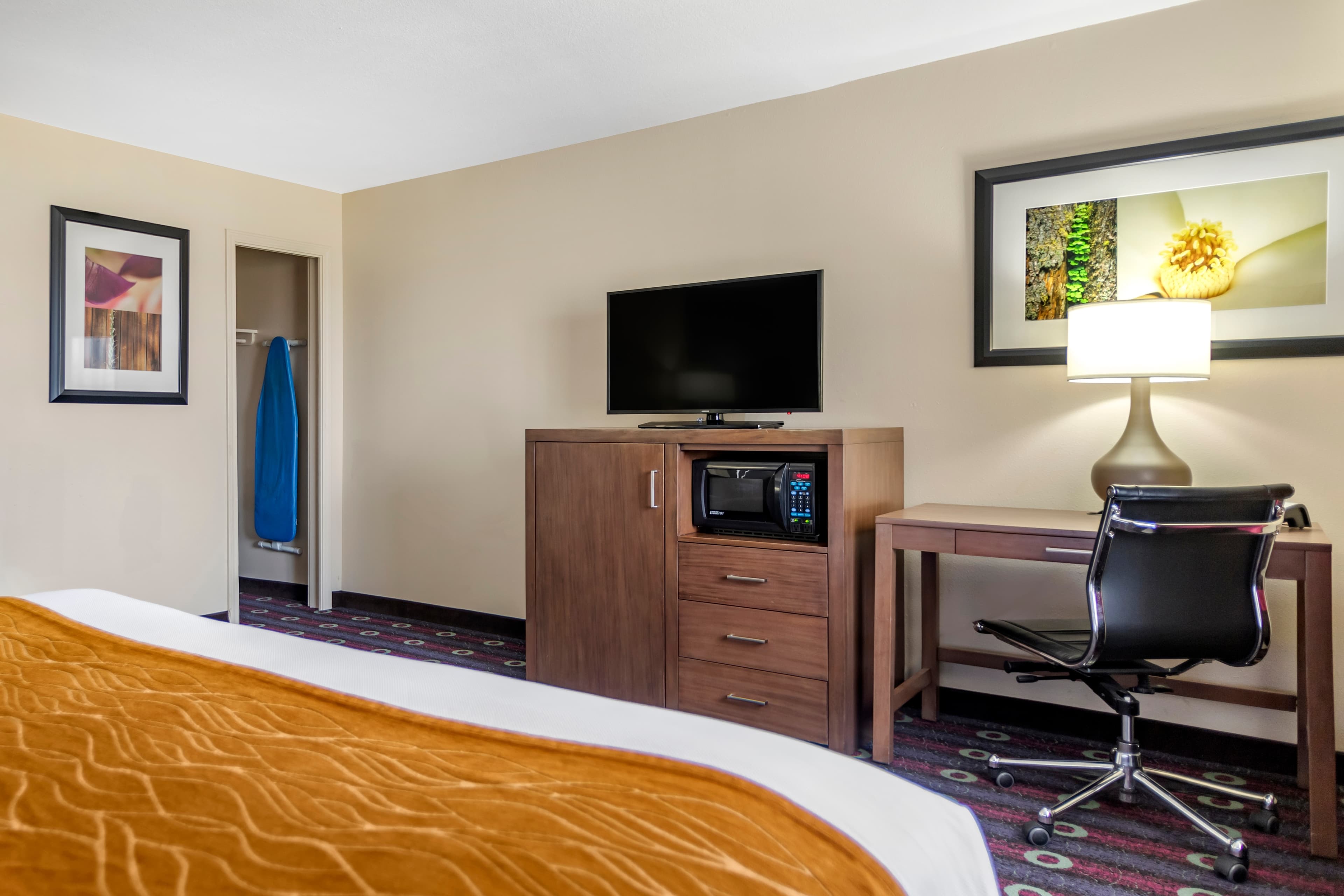Comfort Inn Tulsa Midtown — 16