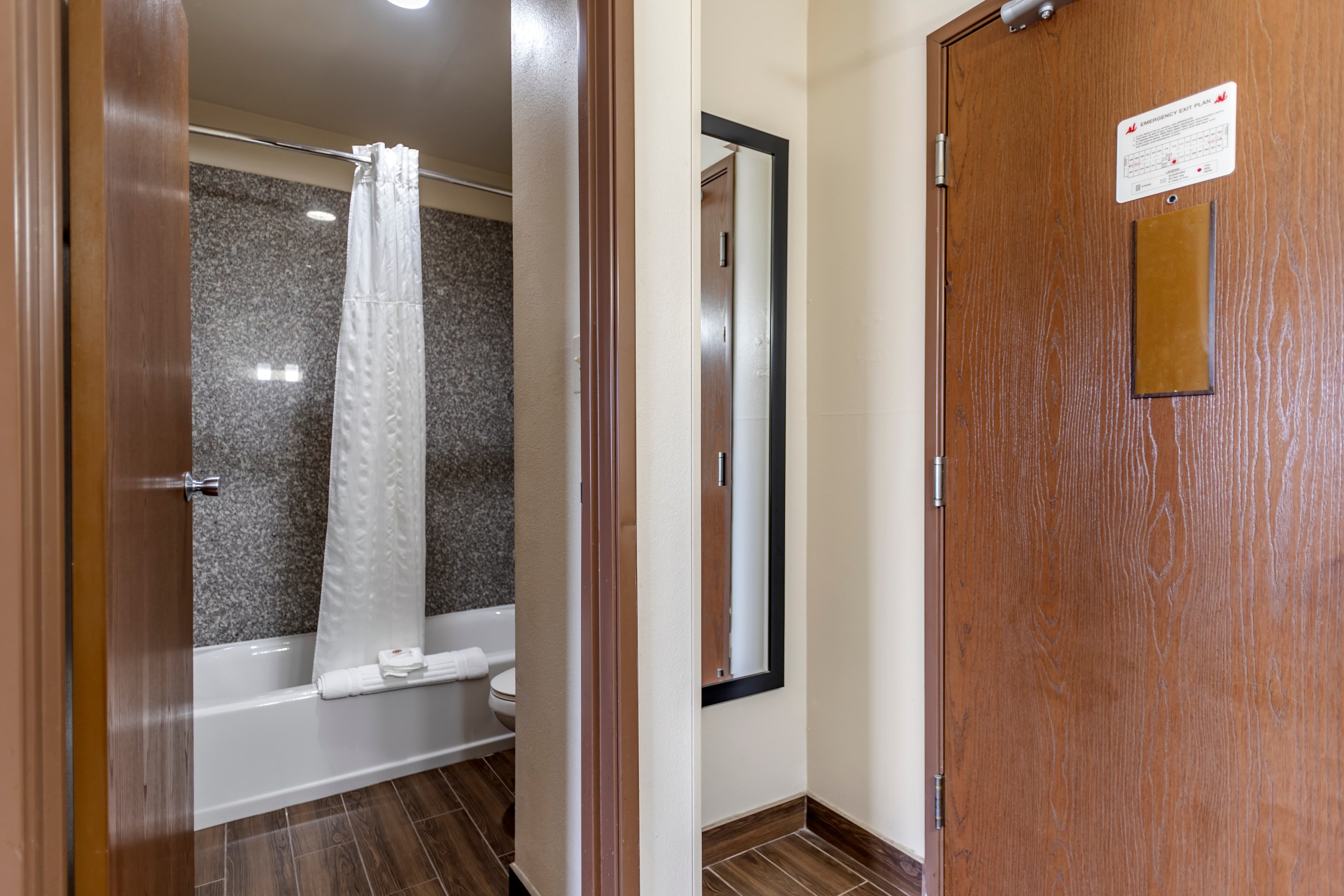 Comfort Inn Tulsa Midtown — 17