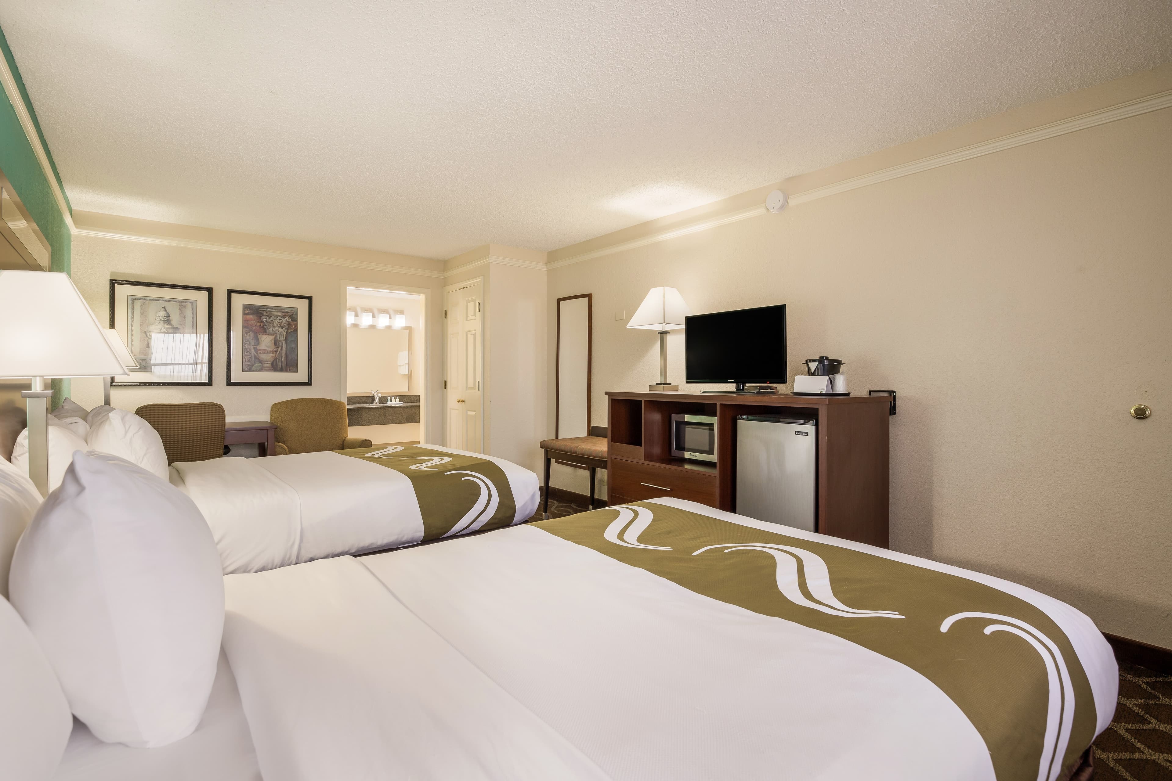 Quality Inn Tulsa Central - Image 4