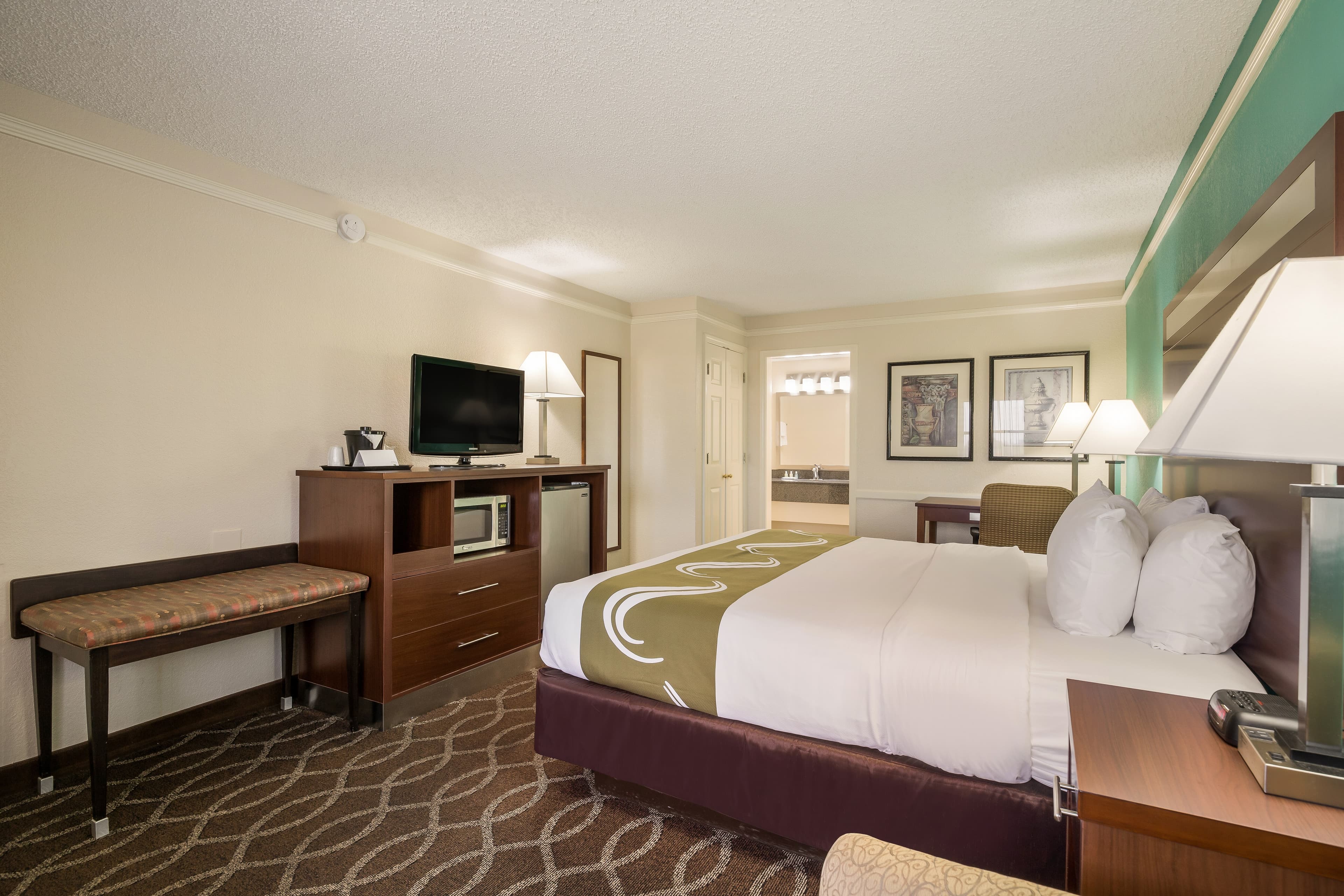 Quality Inn Tulsa Central — 8