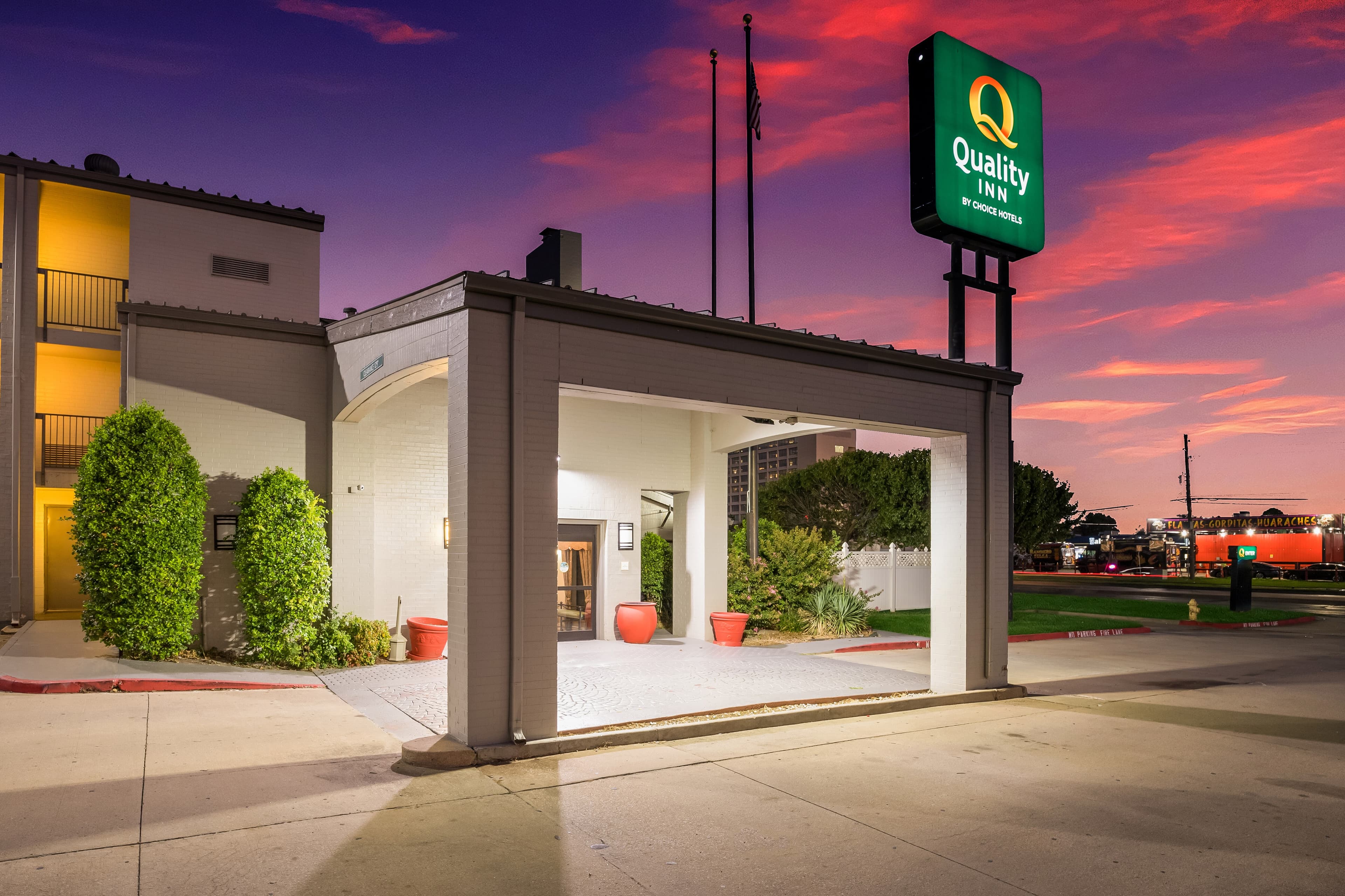 Quality Inn Tulsa Central - Image 1