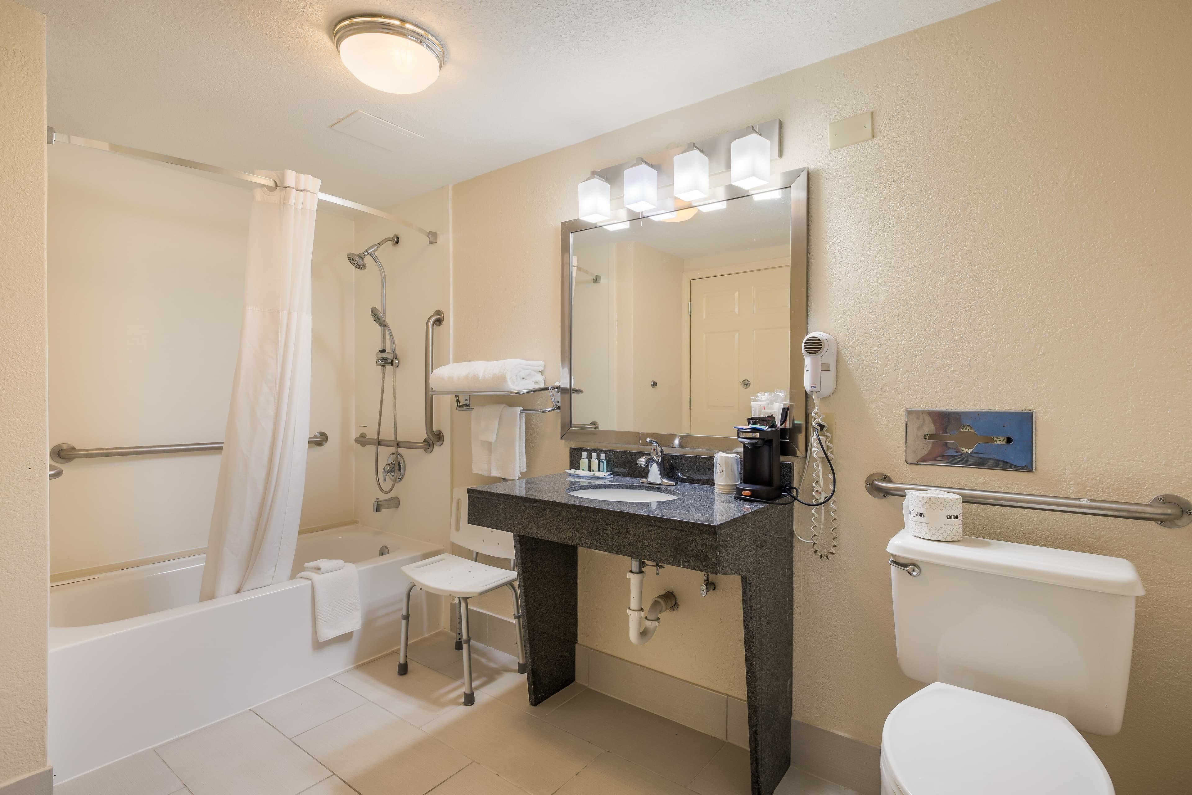 Quality Inn Tulsa Central — 14