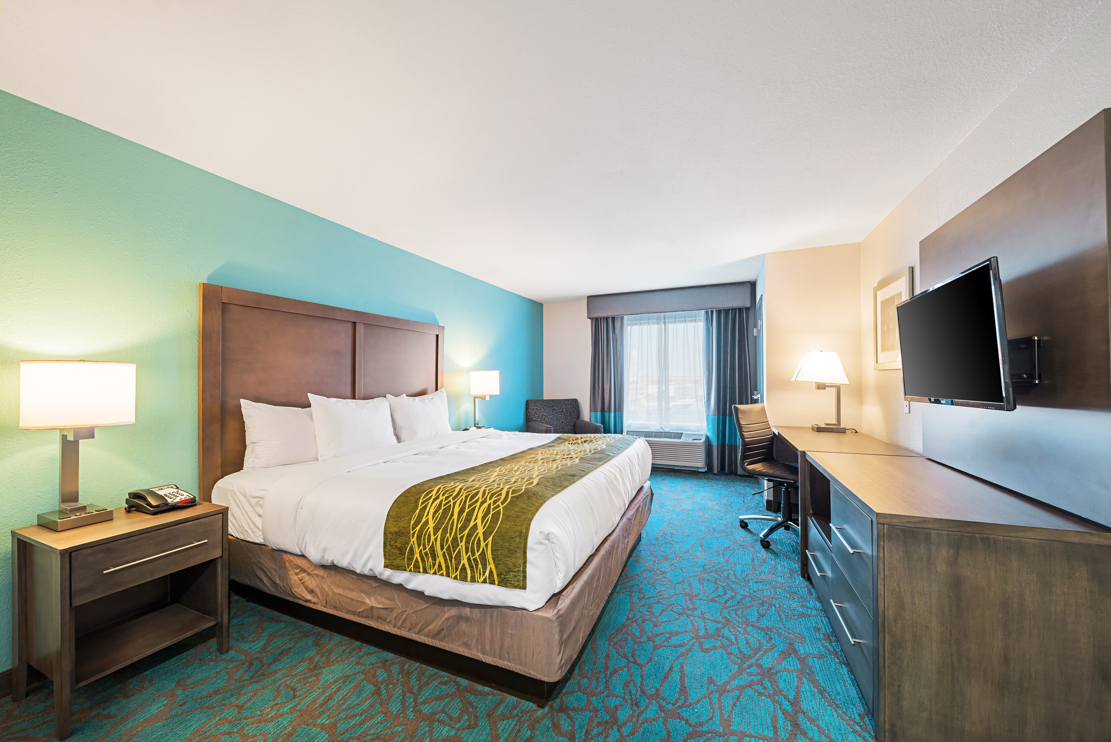 Comfort Inn & Suites Oklahoma City near Bricktown - Image 1