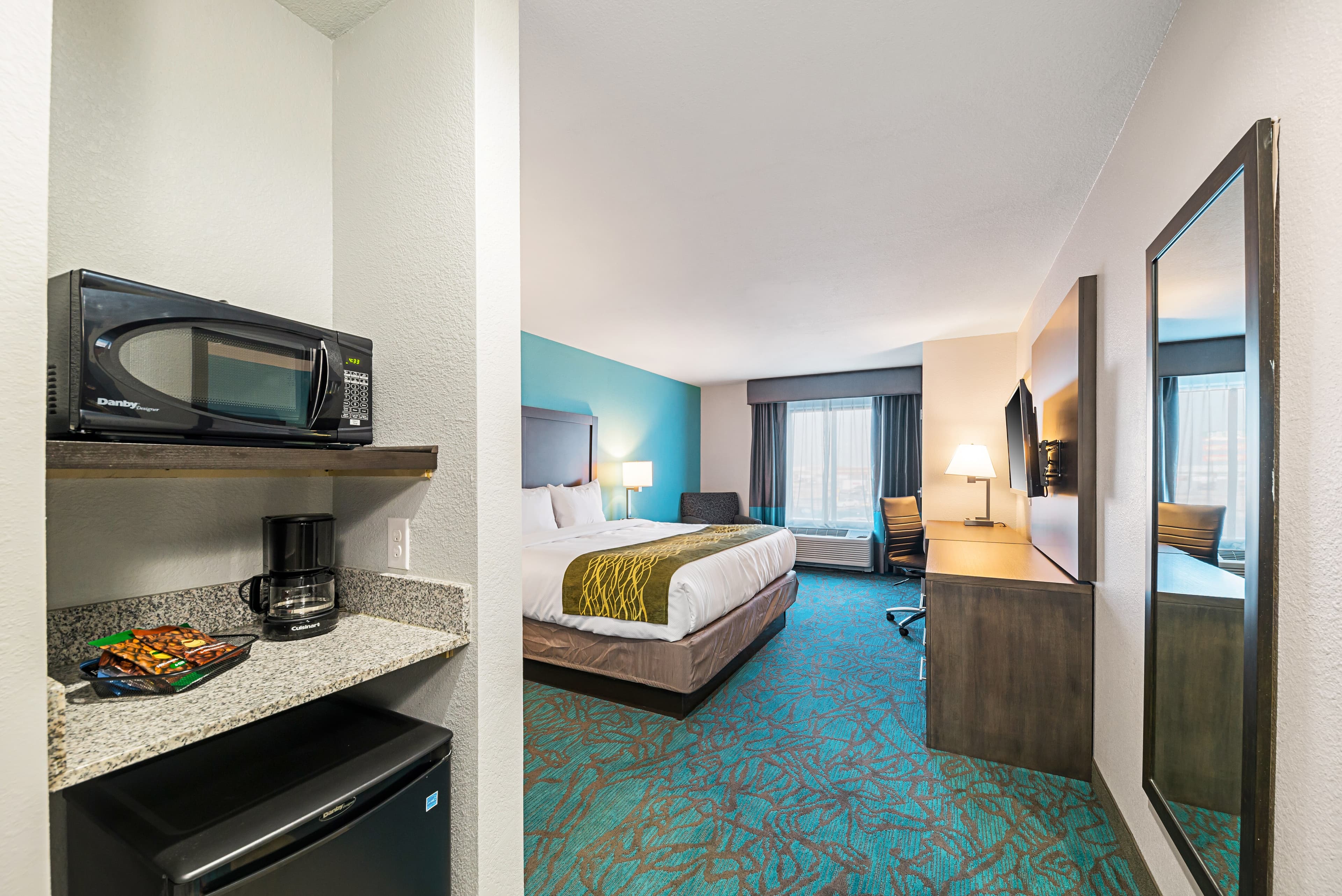 Comfort Inn & Suites Oklahoma City near Bricktown - Image 4